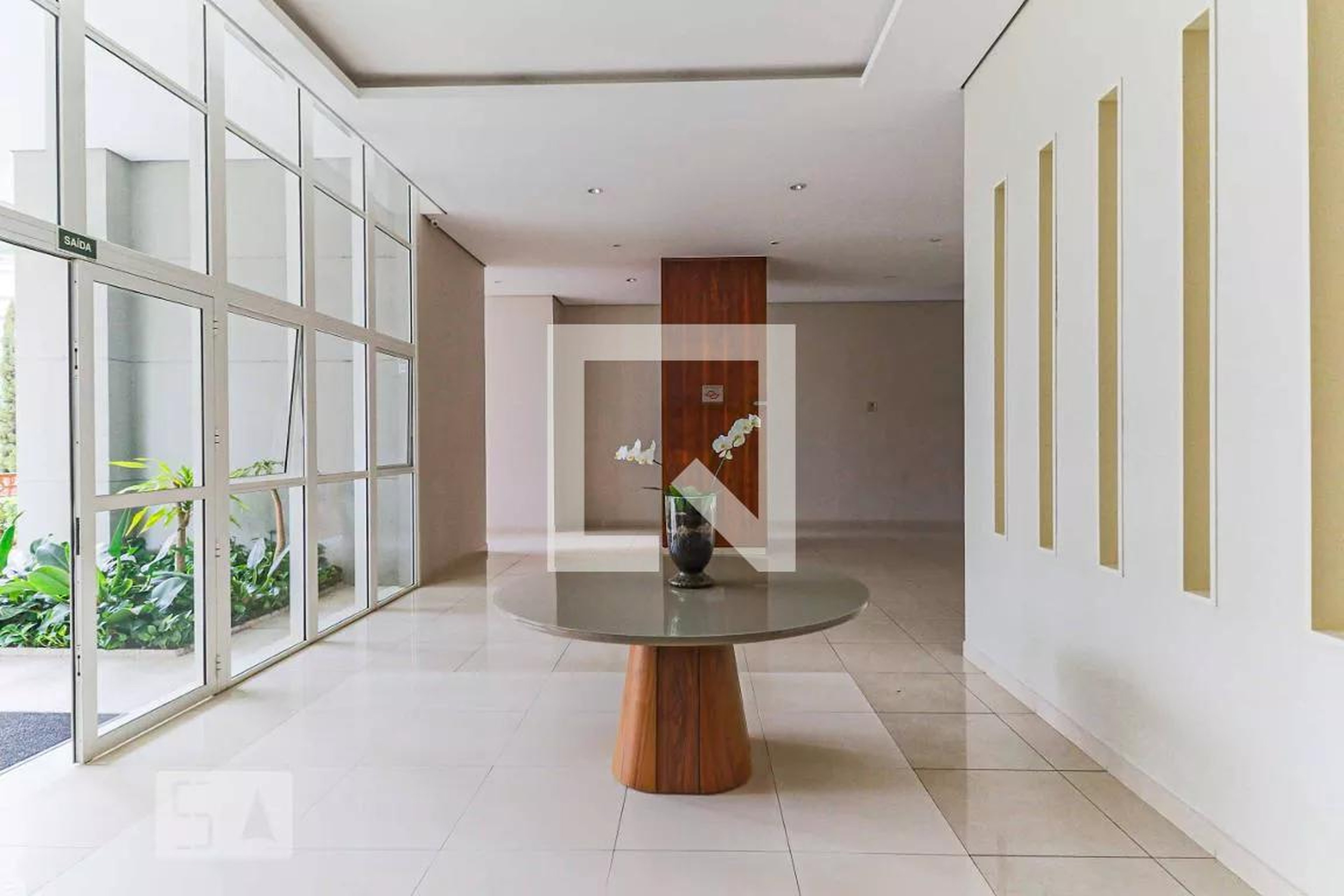 Hall - Near
