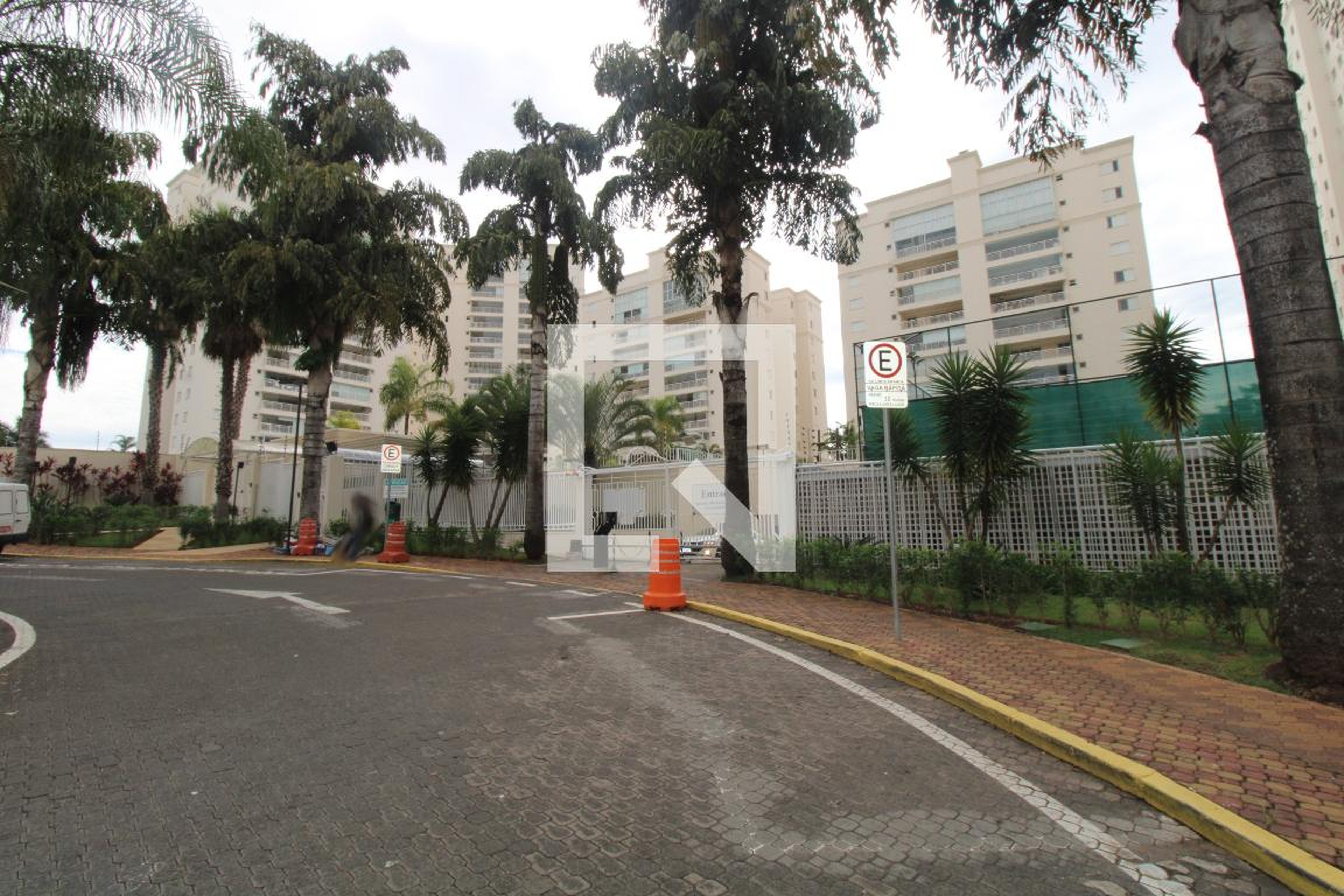 Fachada do Condomínio Condomínio Prime Family Club