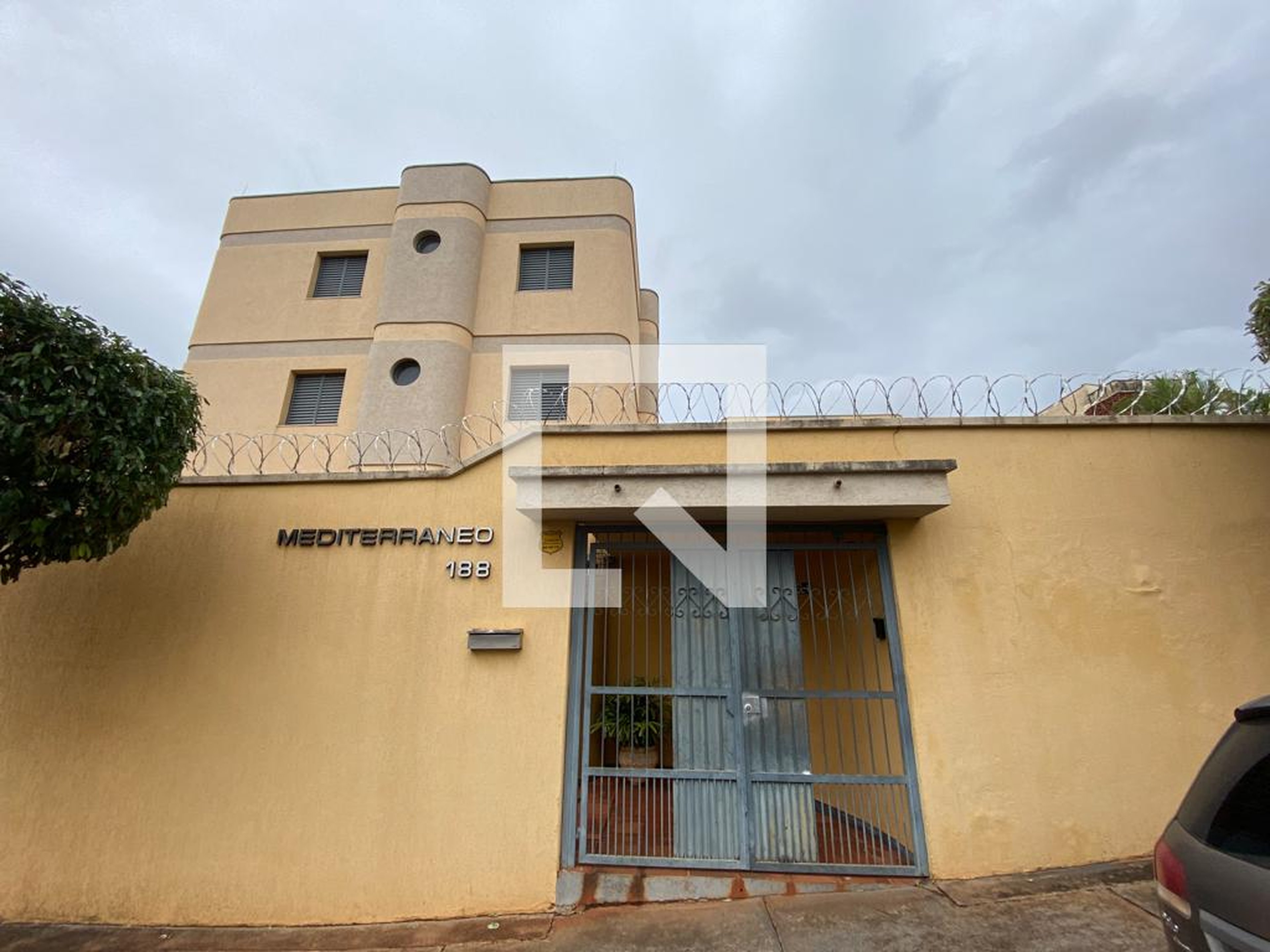 Fachada do Prédio Condomínio Mediterrâneo