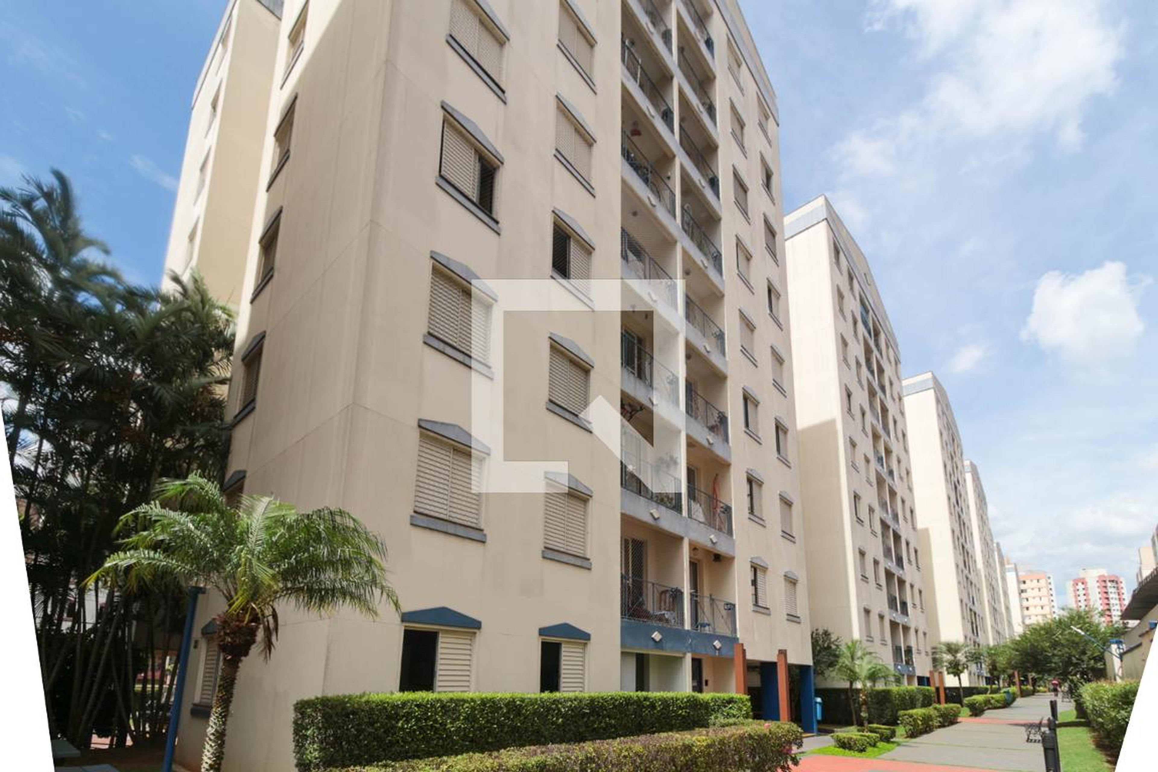 Fachada do condomínio Condomínio Villagio Romano