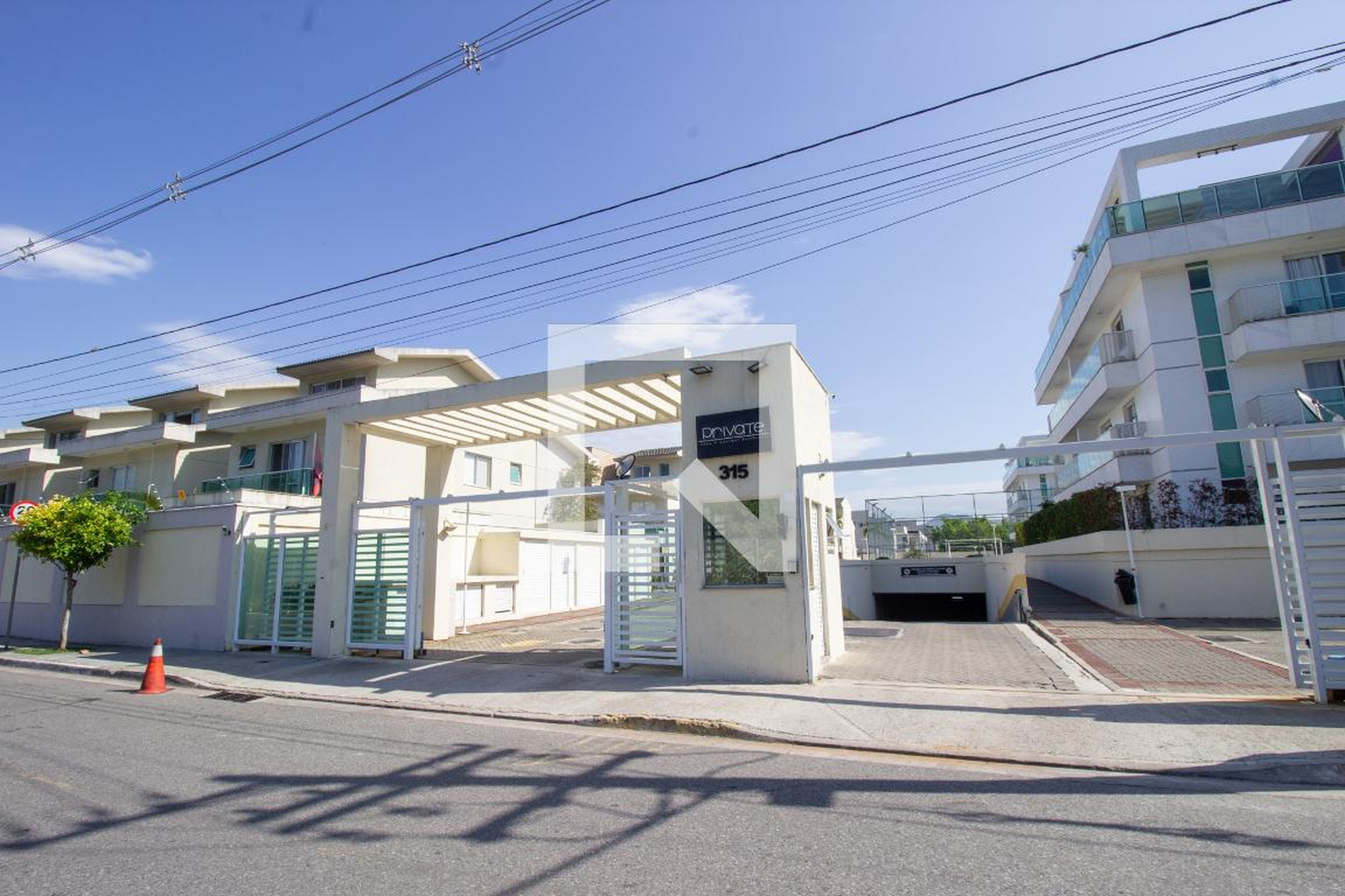 Fachada do Condomínio Condomínio Private Aqua & Gourmet Residences