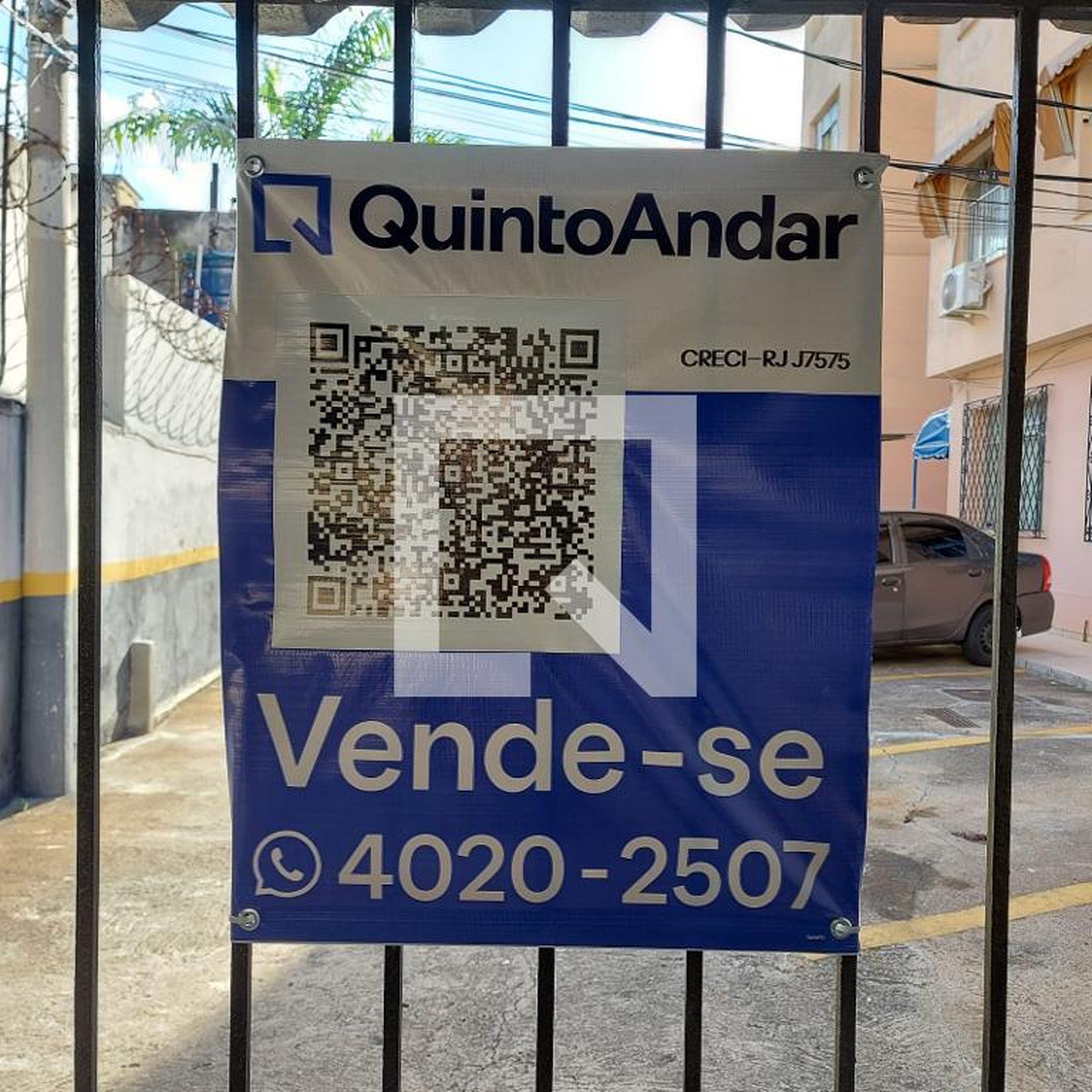 Fachada Condomínio em Rua Doutor Leal, 194