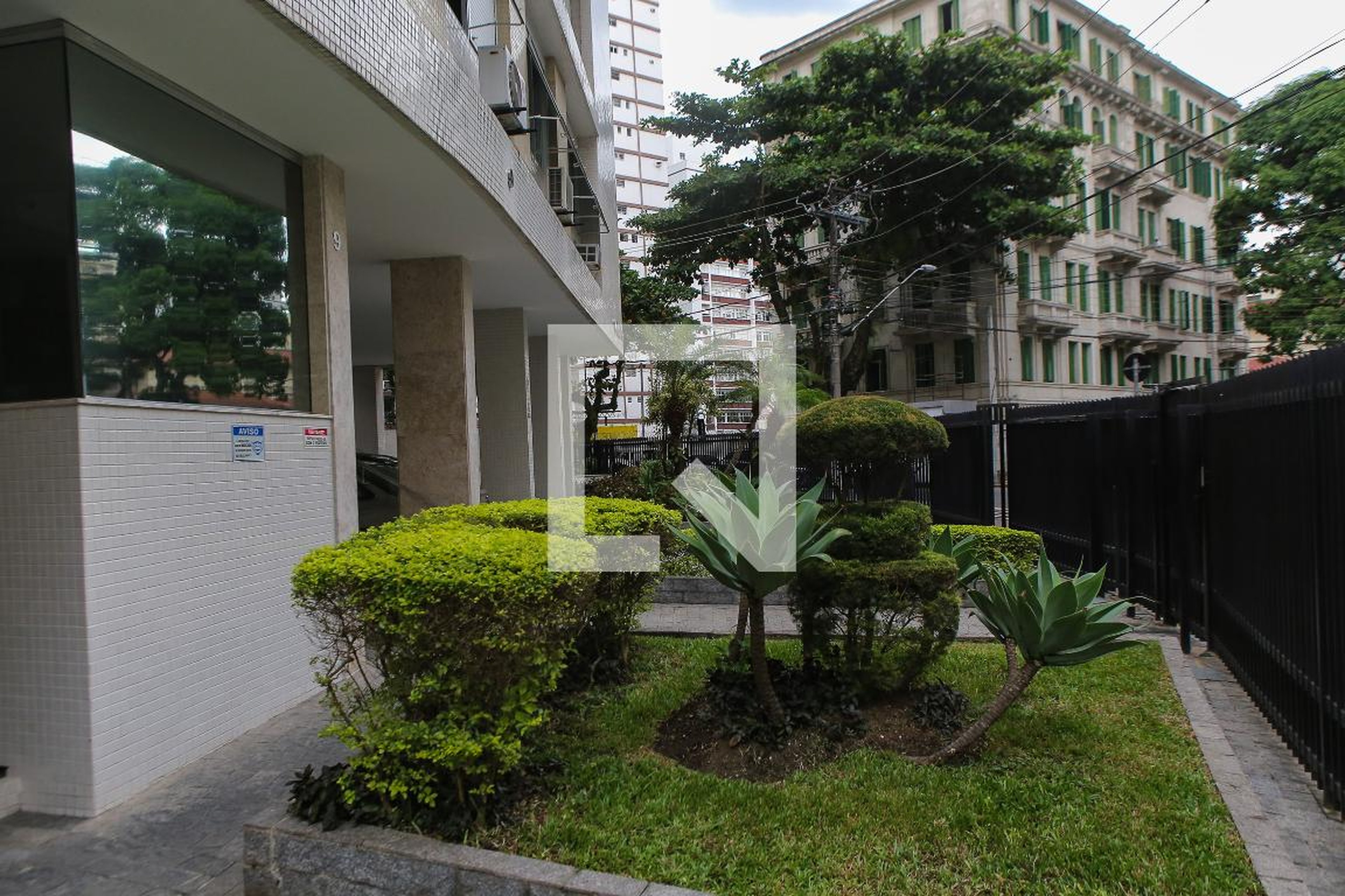 Entrada - Edifício Cambui