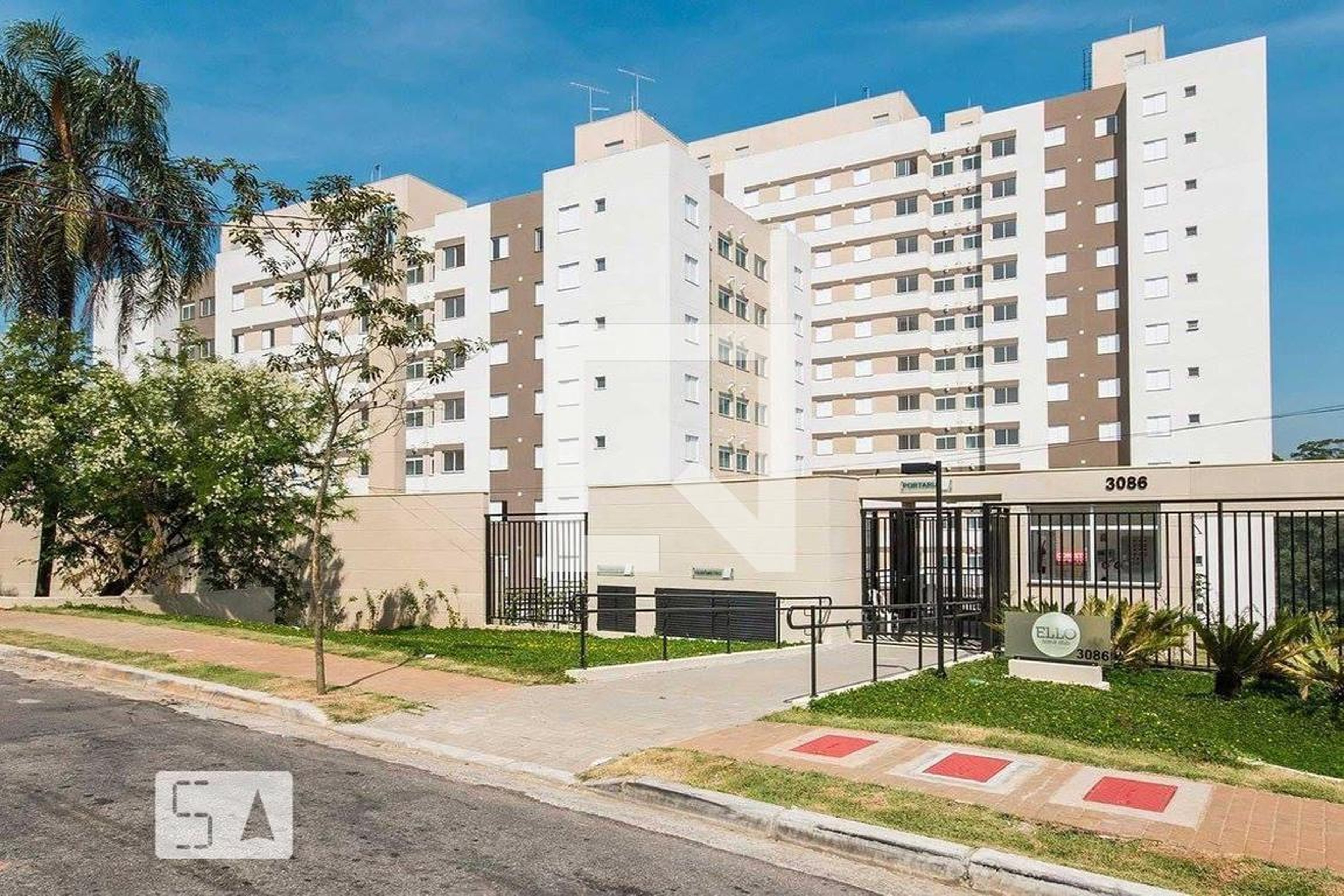 Fachada do Condomínio Condomínio em Rua Victório Santim, 3056