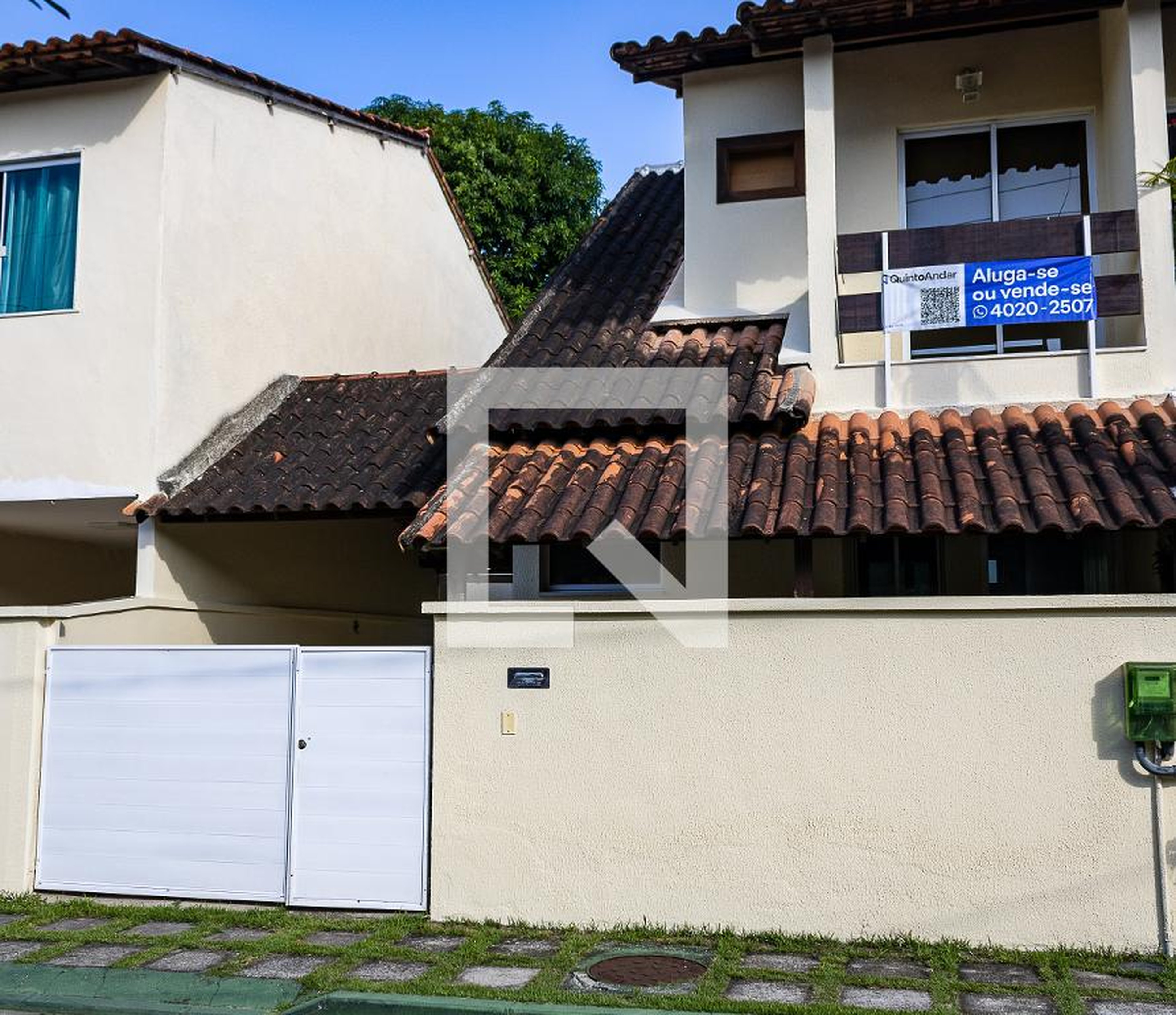 Fachada Condomínio Campos dos Lirios