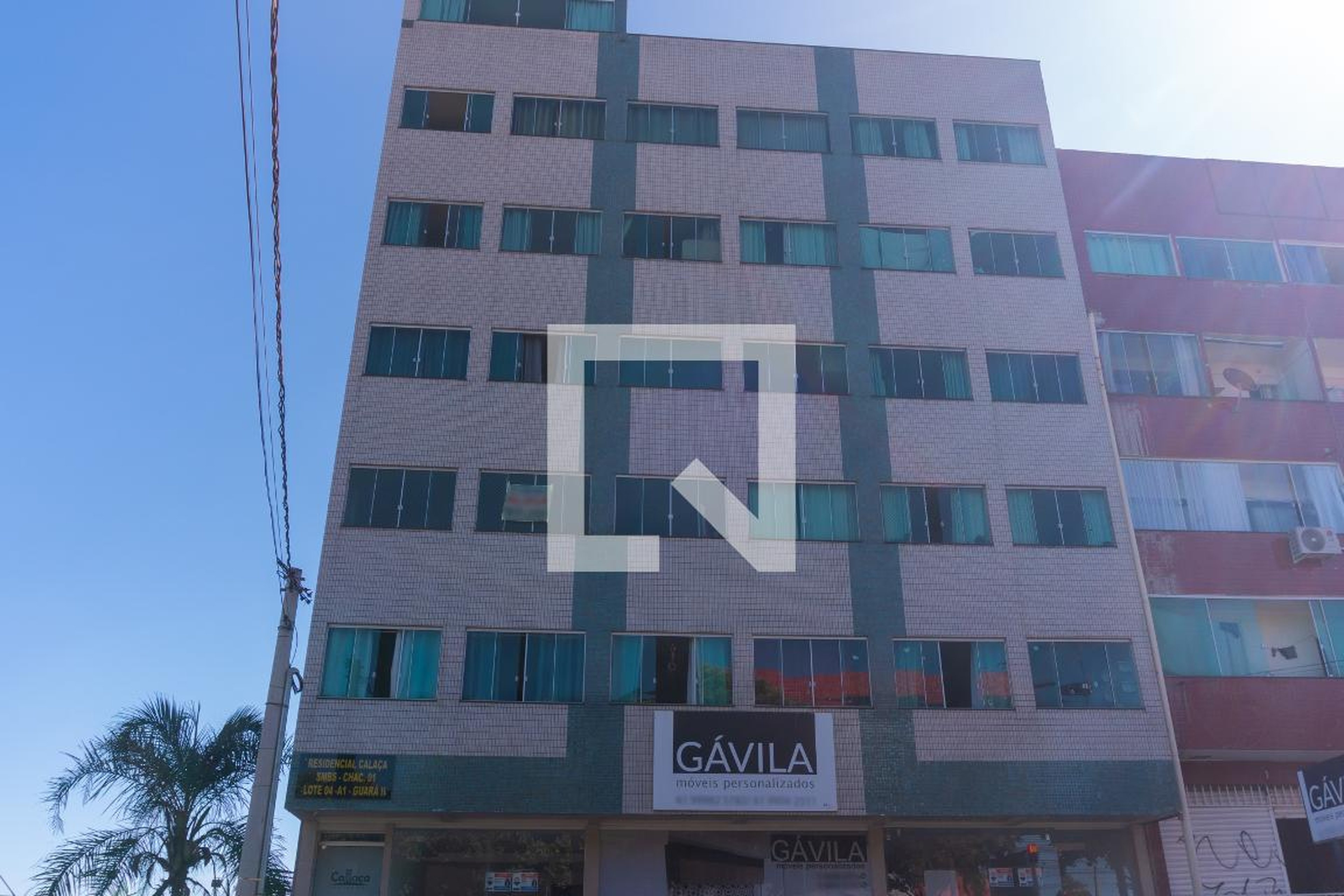 Fachada do Prédio Condomínio em SETOR DE INDÚSTRIAS BERNARDO SAYÃO Q 1 CJ D AE 4, s/n