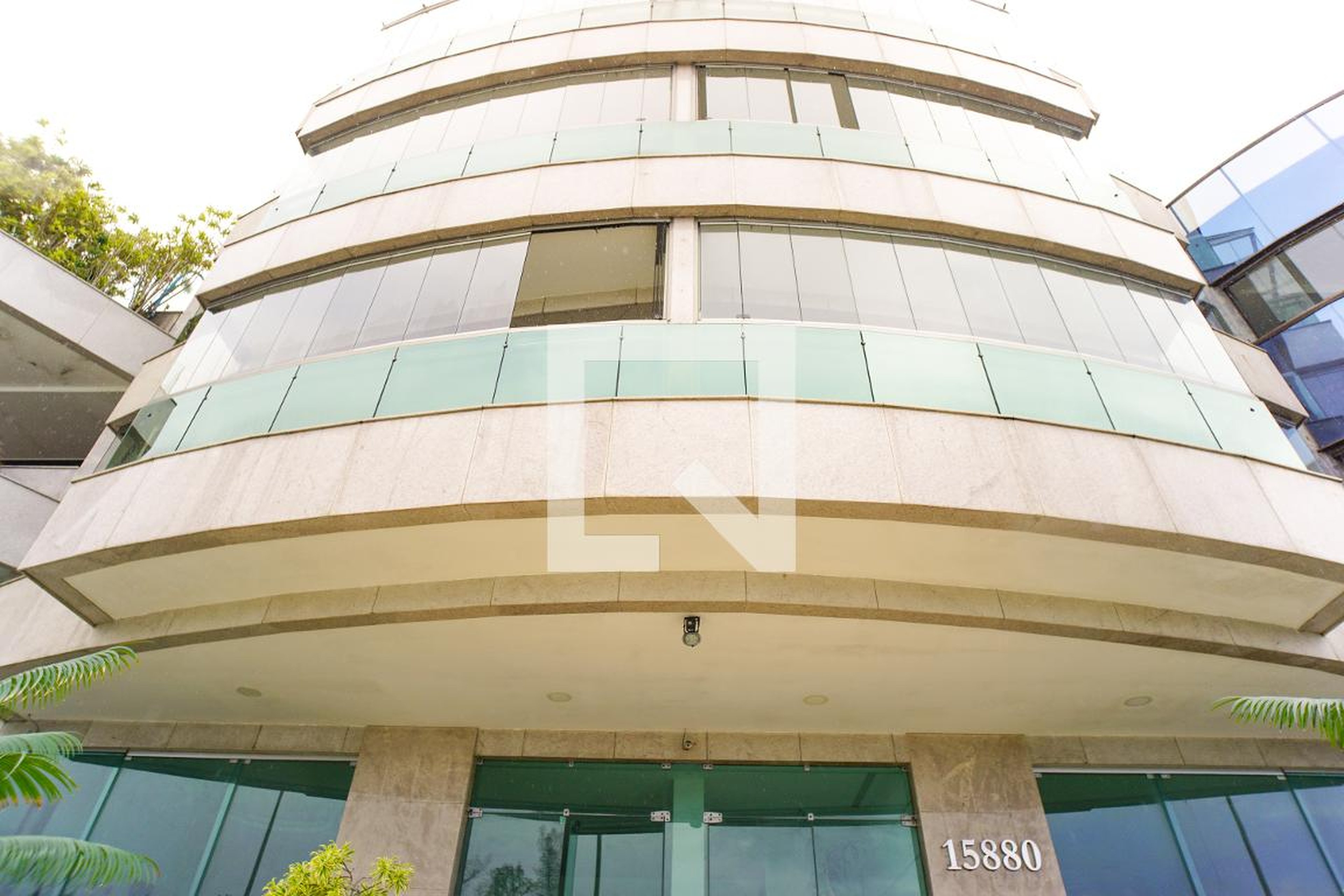 Fachada Condomínio em Rua Joaquim Cardozo, 285