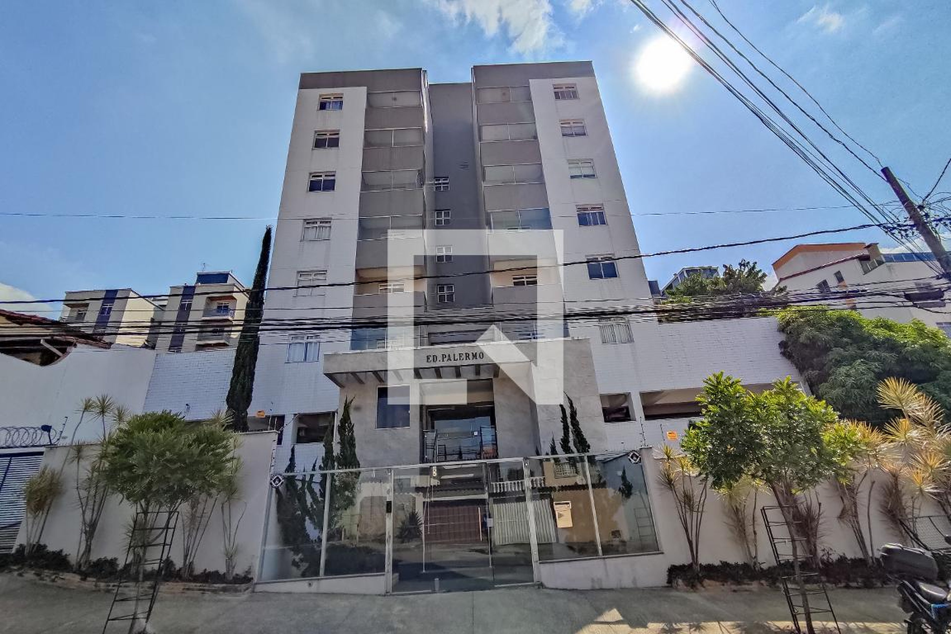 Fachada Condomínio em Rua Palermo, 52