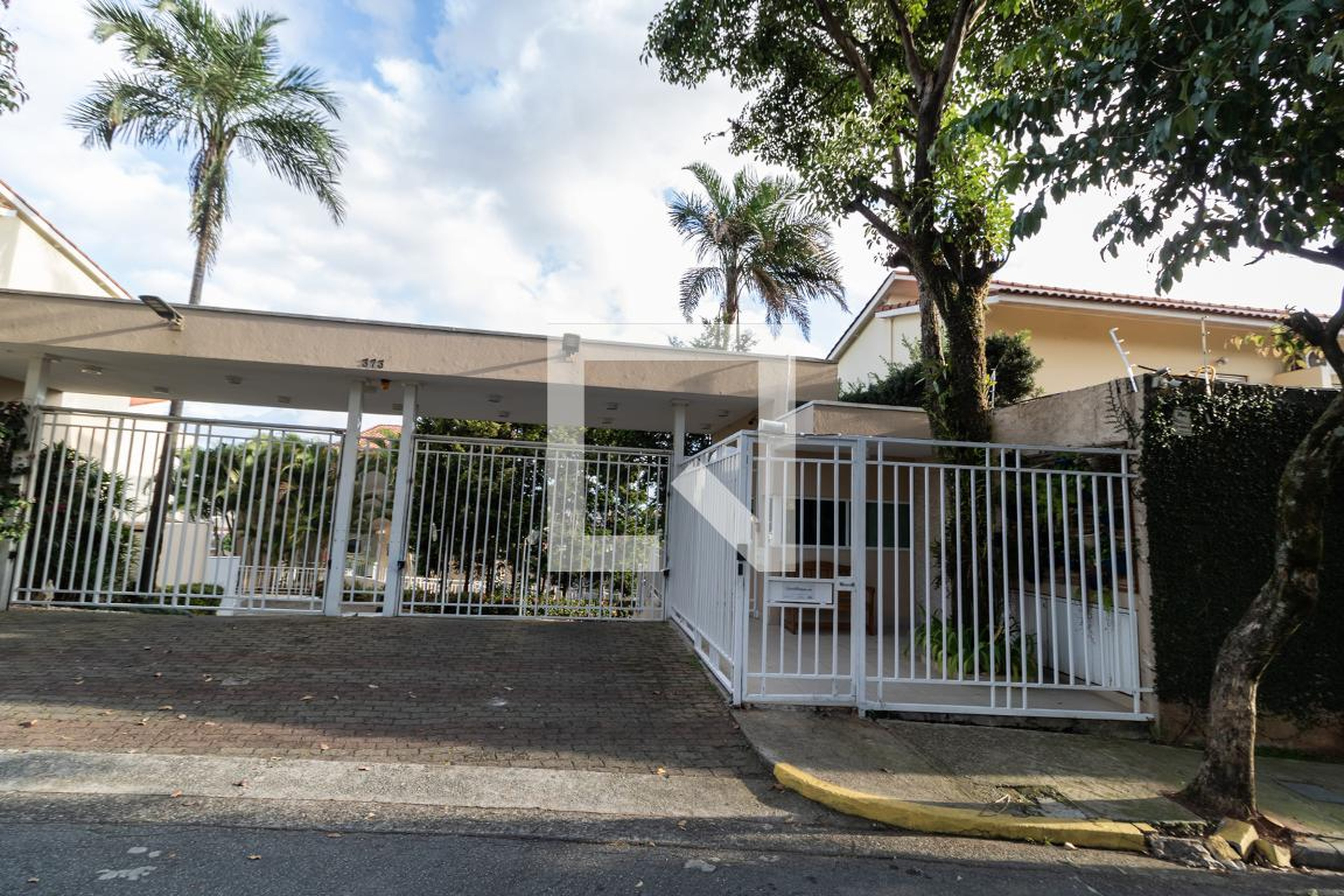 Fachada do Condomínio Condomínio Villas VIII