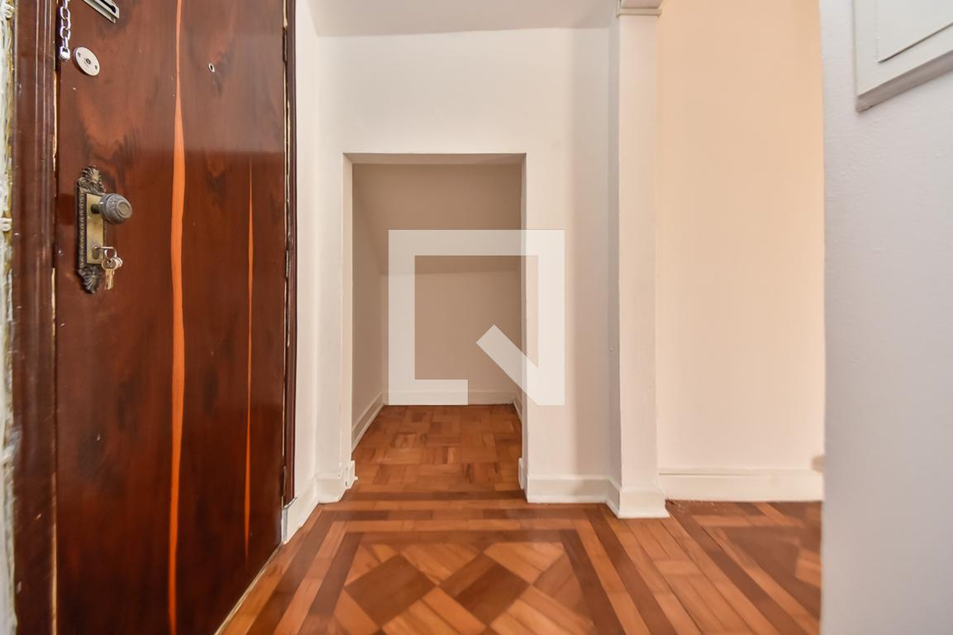 Hall de Entrada - Leão Sayegh