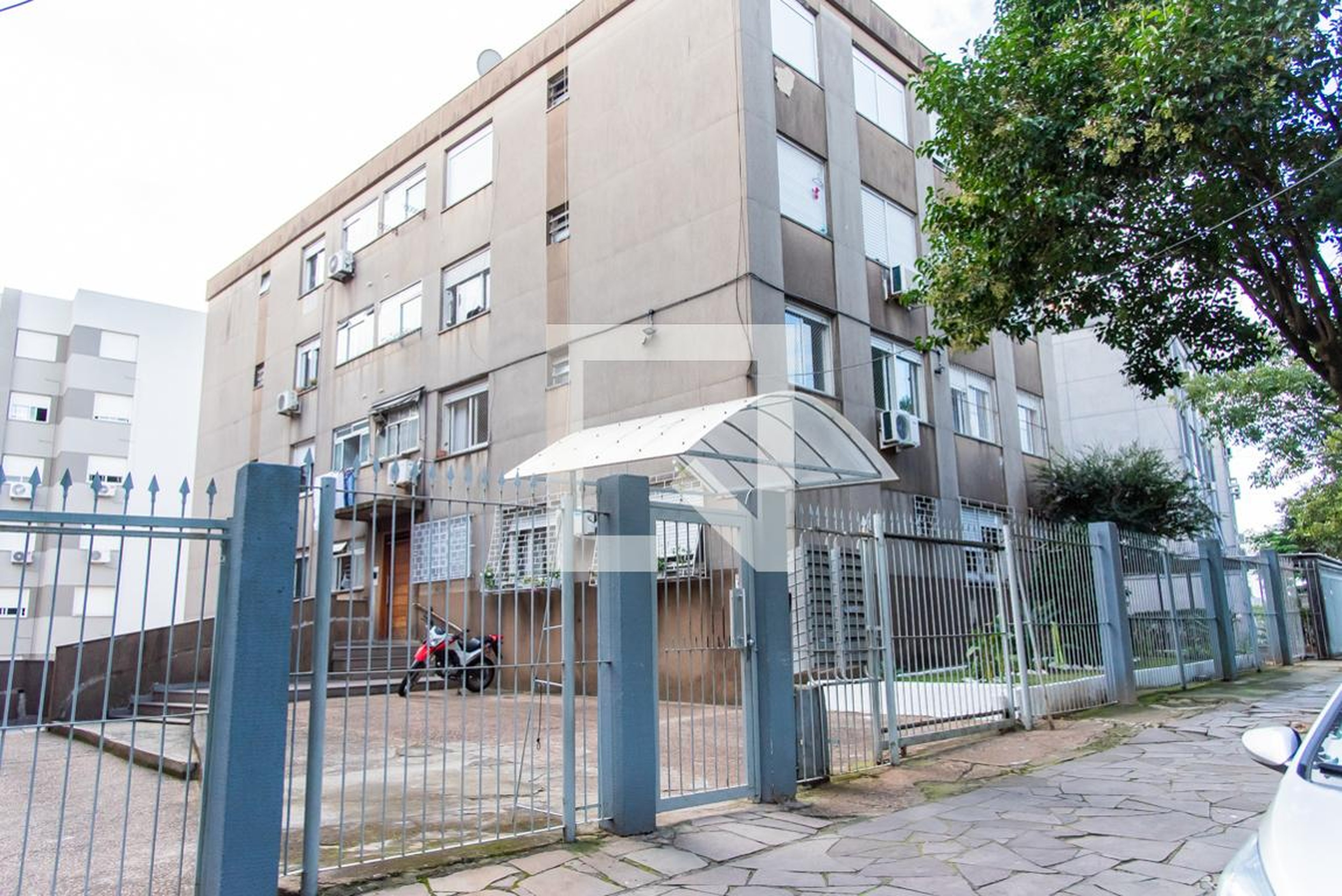 Fachada do Prédio Condomínio Iraja