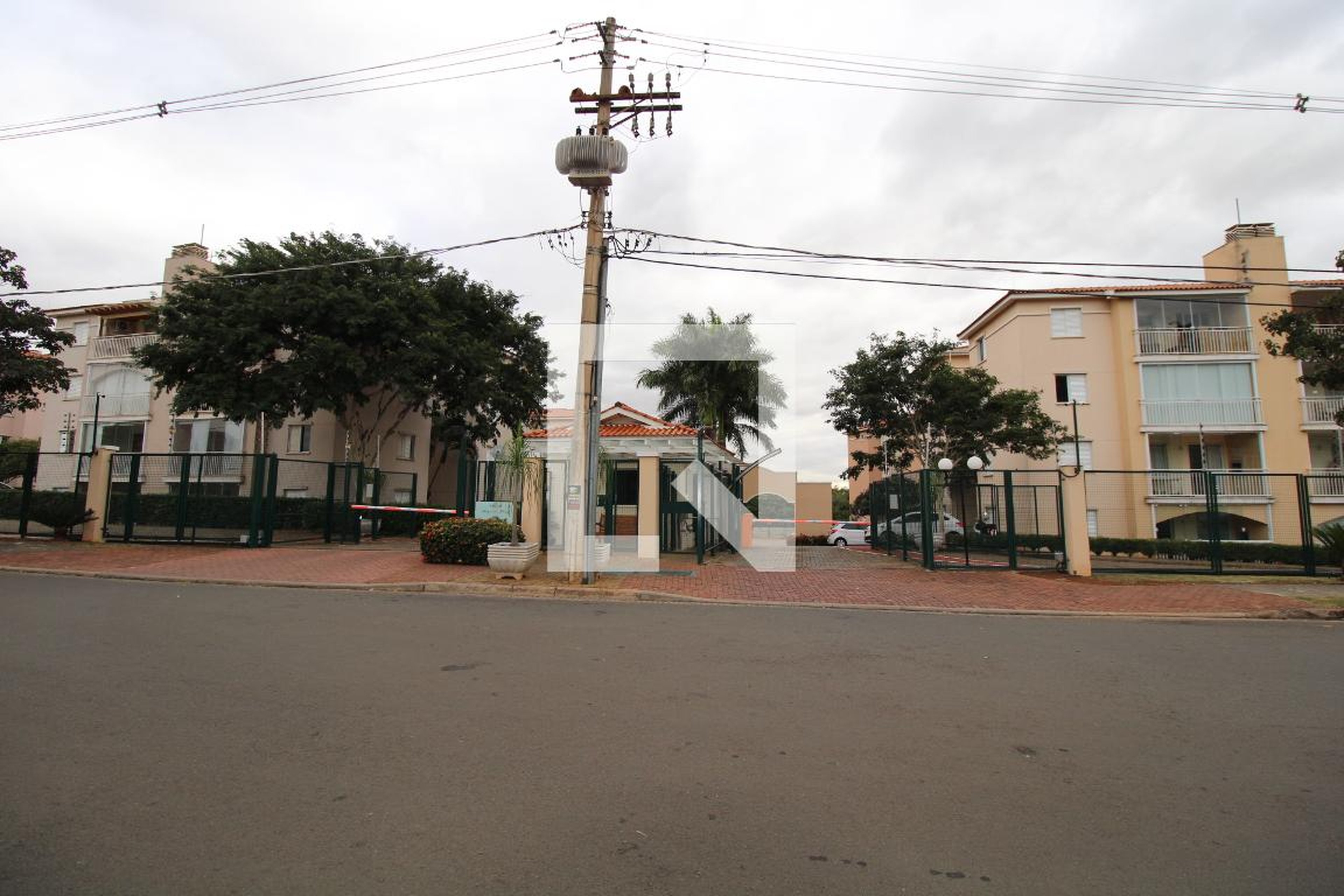 Fachada do Condomínio Condomínio Avalon