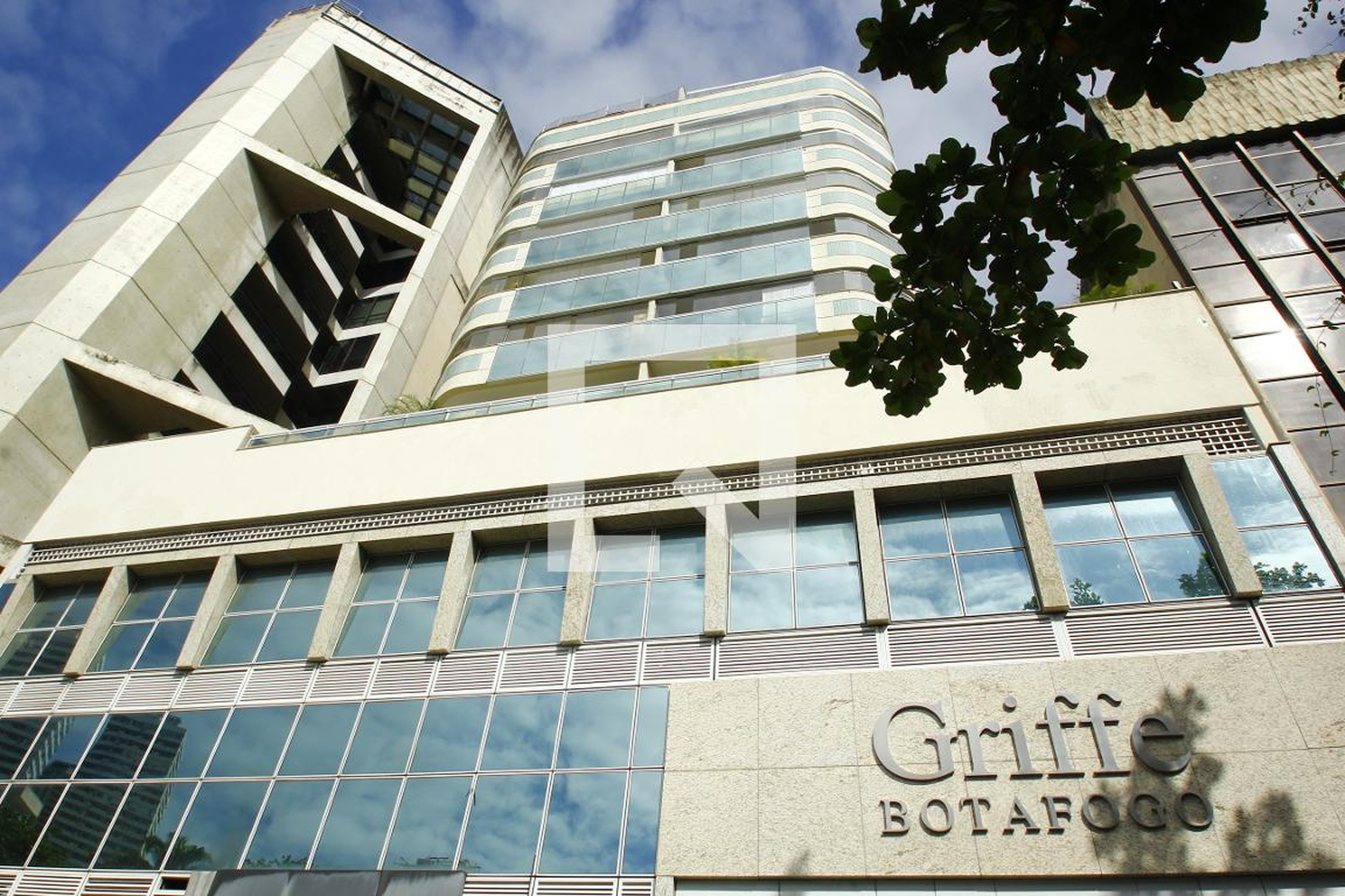 Fachada do Prédio Condomínio Distribuidora Lagoa Azul