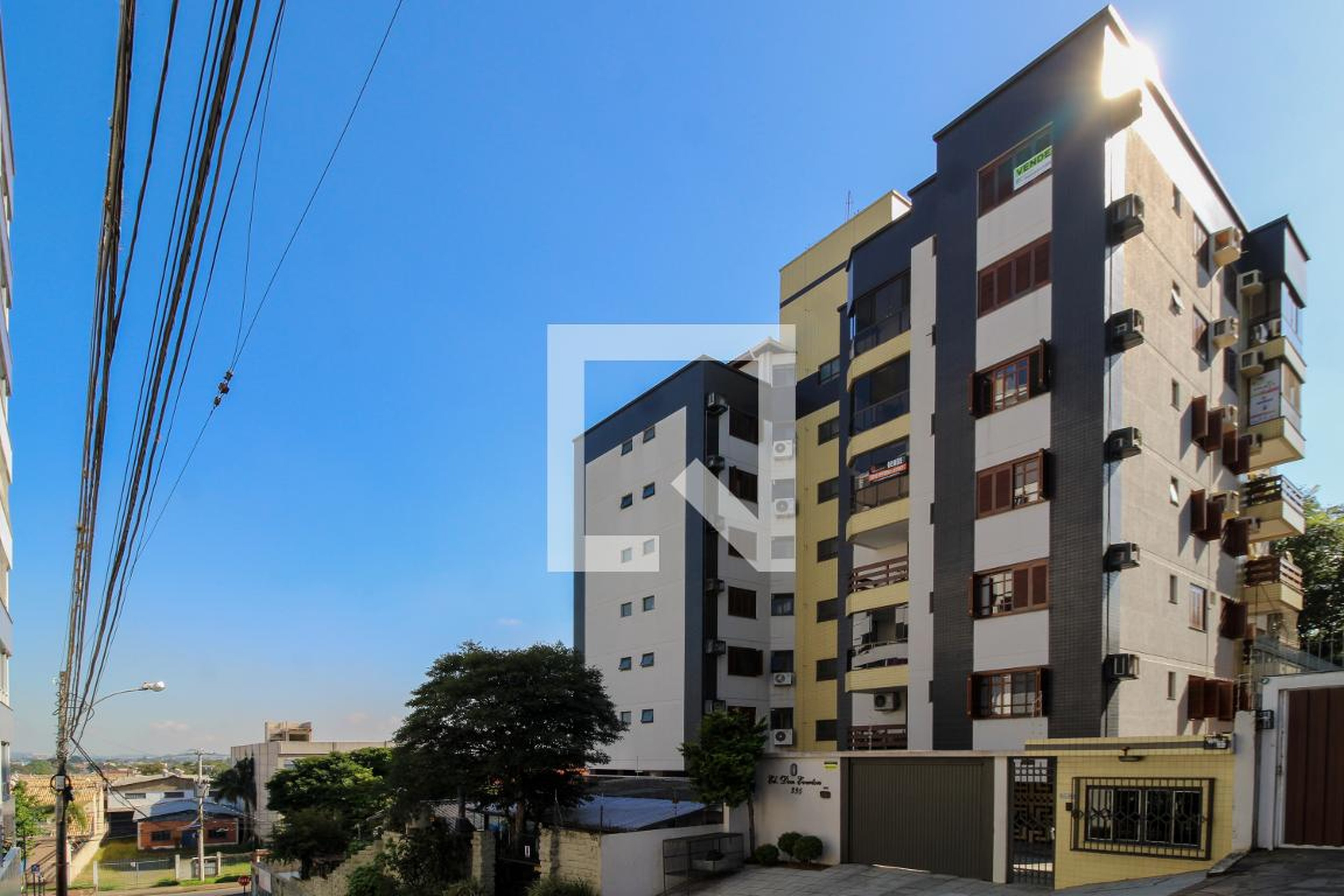 Fachada do Condomínio Edifício Don Everton