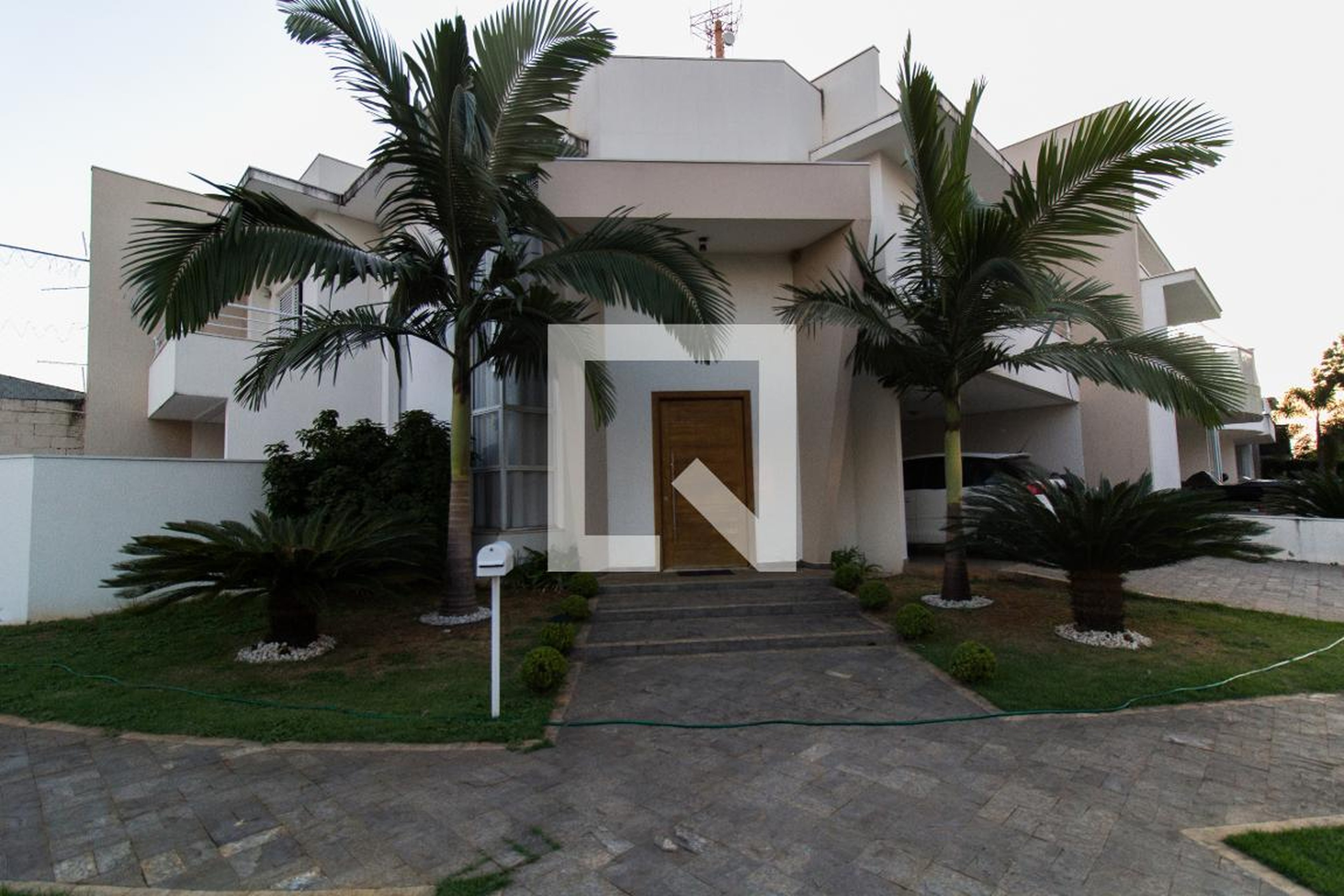 Fachada Condomínio em Rua Guapiarenses, 101