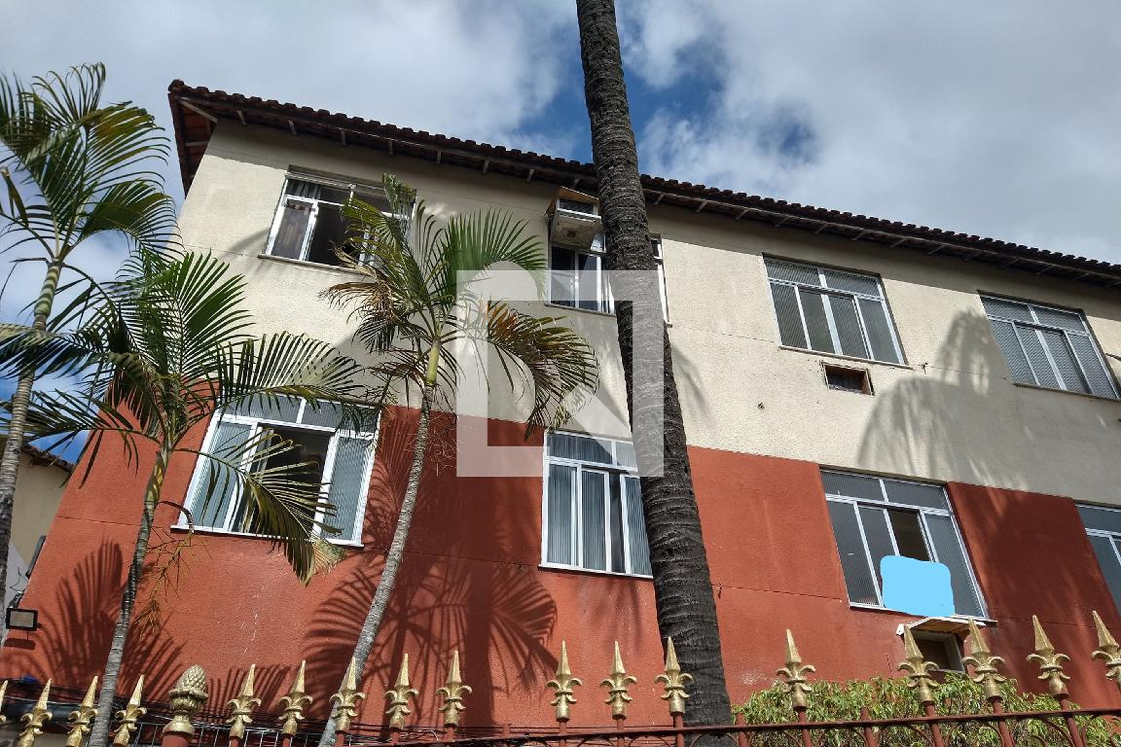 Fachada do Prédio Condomínio em Rua Ana Teles, 270