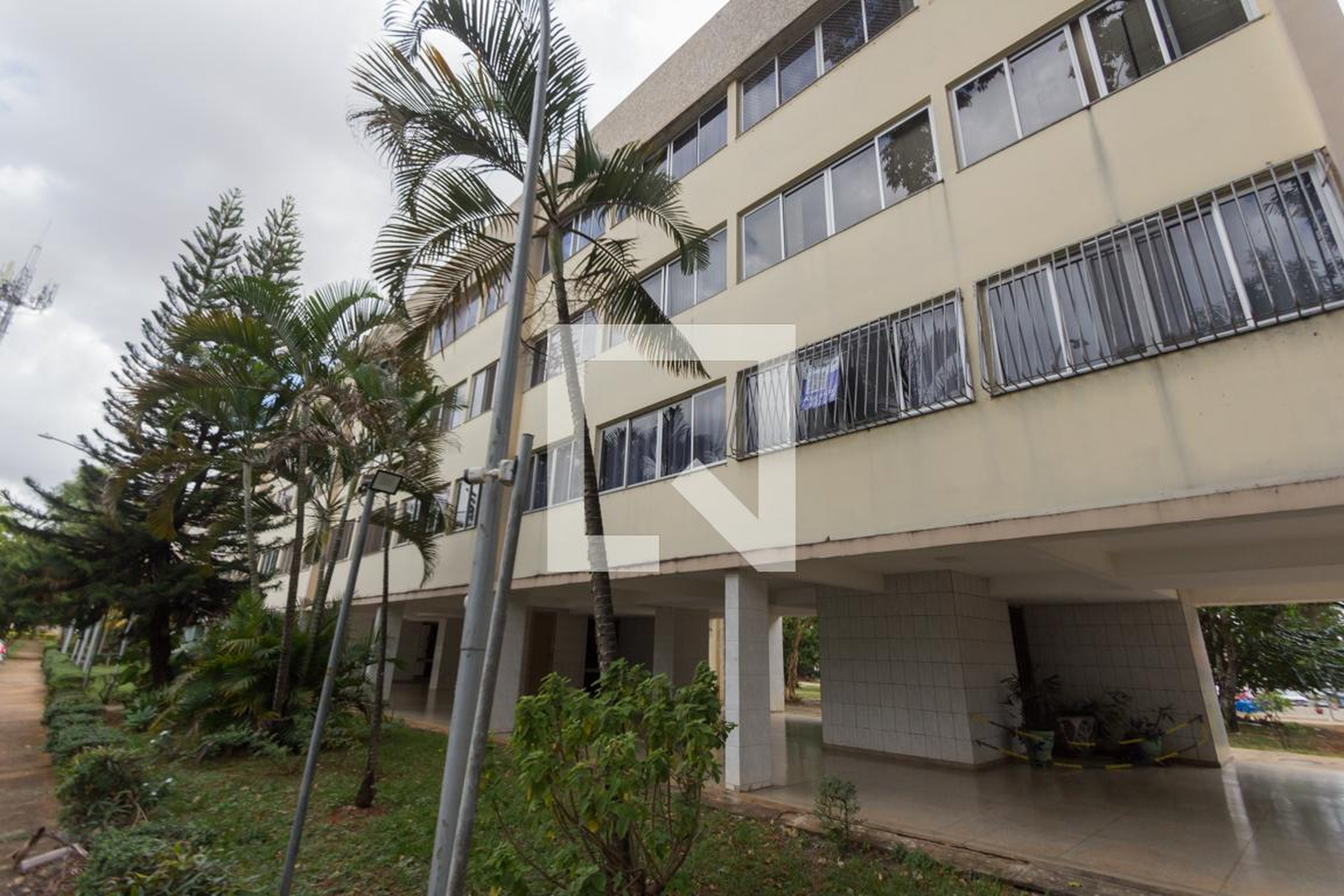 Fachada Condomínio em SQN 410 Bl. B, 410