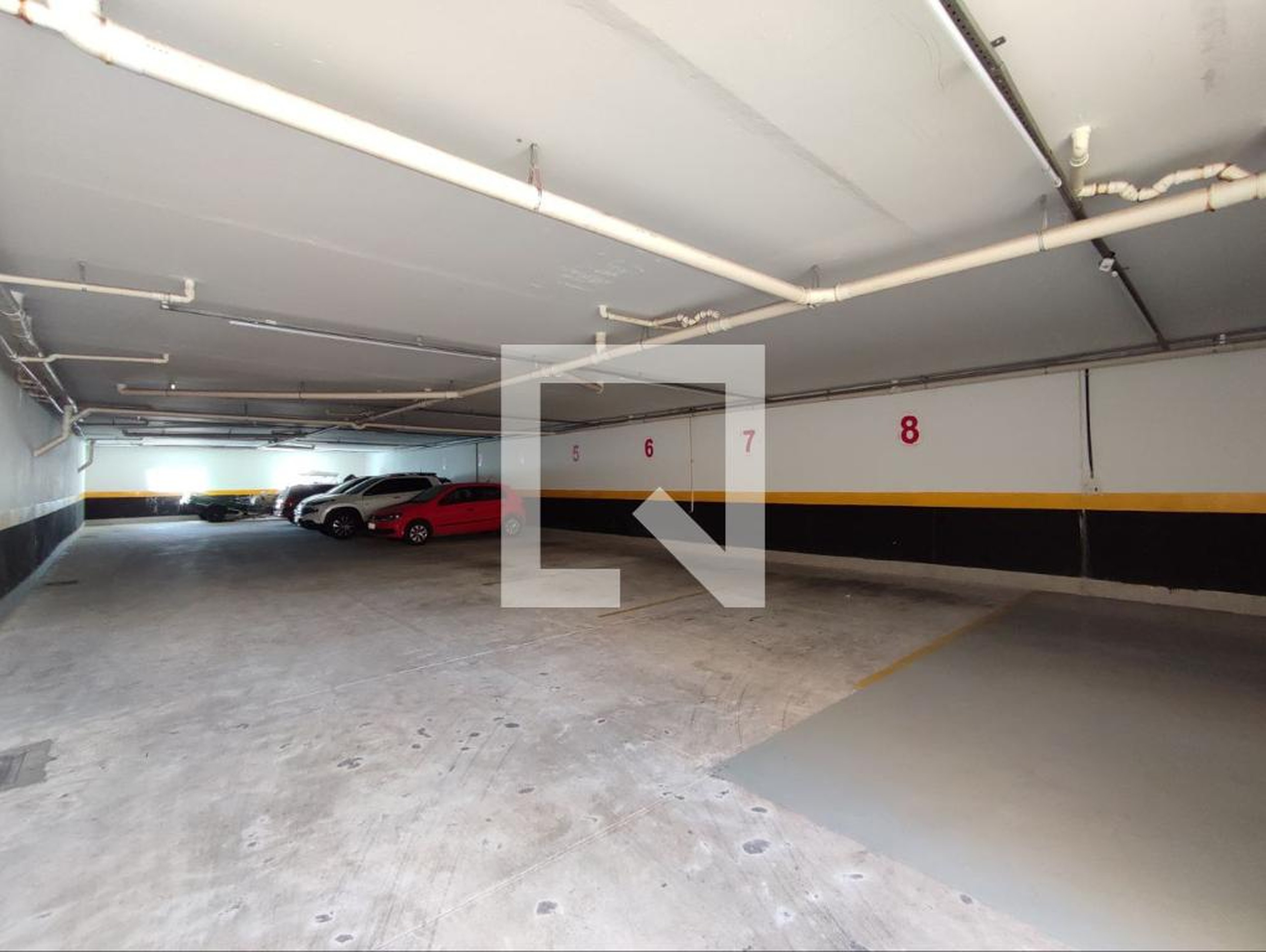 Estacionamento - Ainda Está Sendo Feito