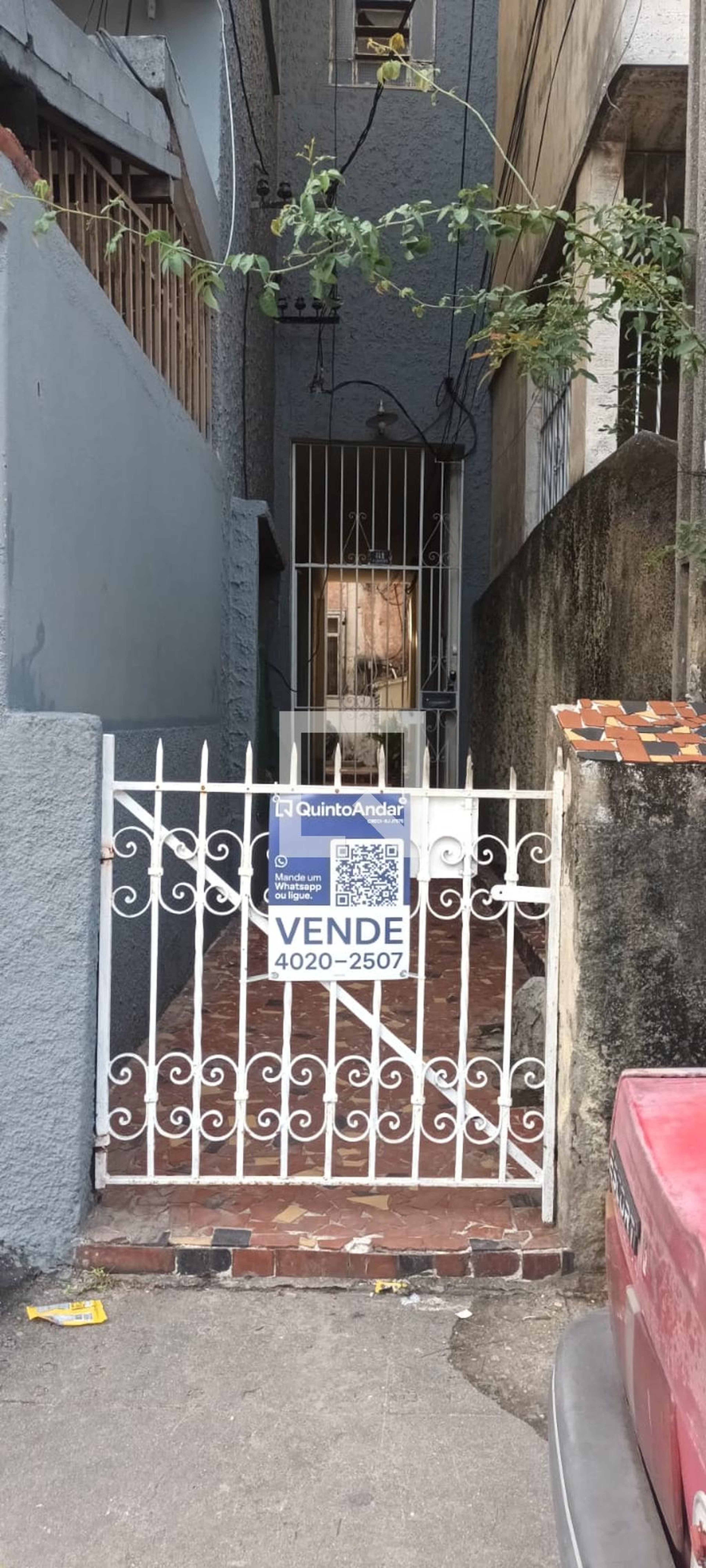 Fachada Condomínio em Rua Mendes da Silva, 31