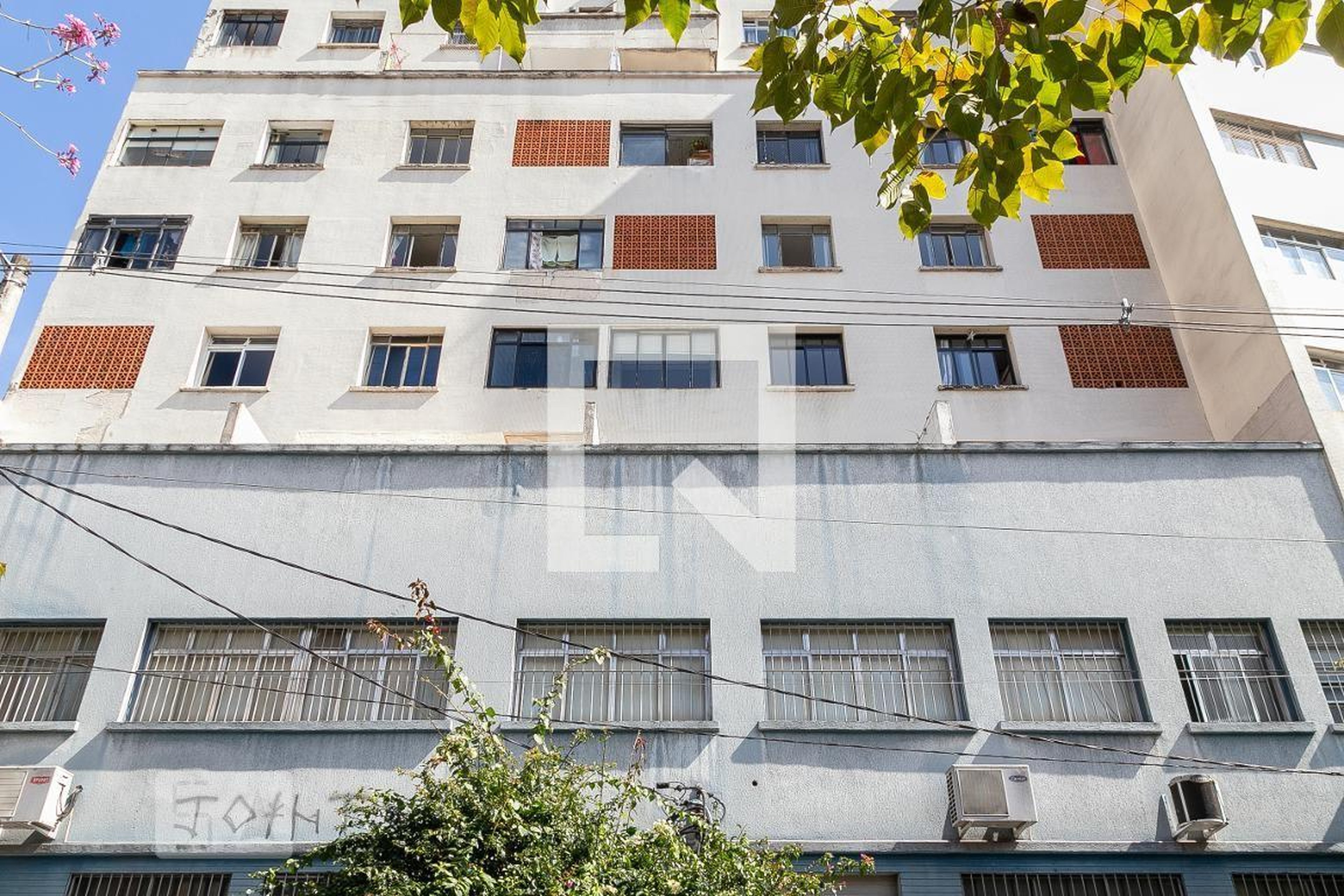 Fachada Condomínio em Rua Major Diogo, 756