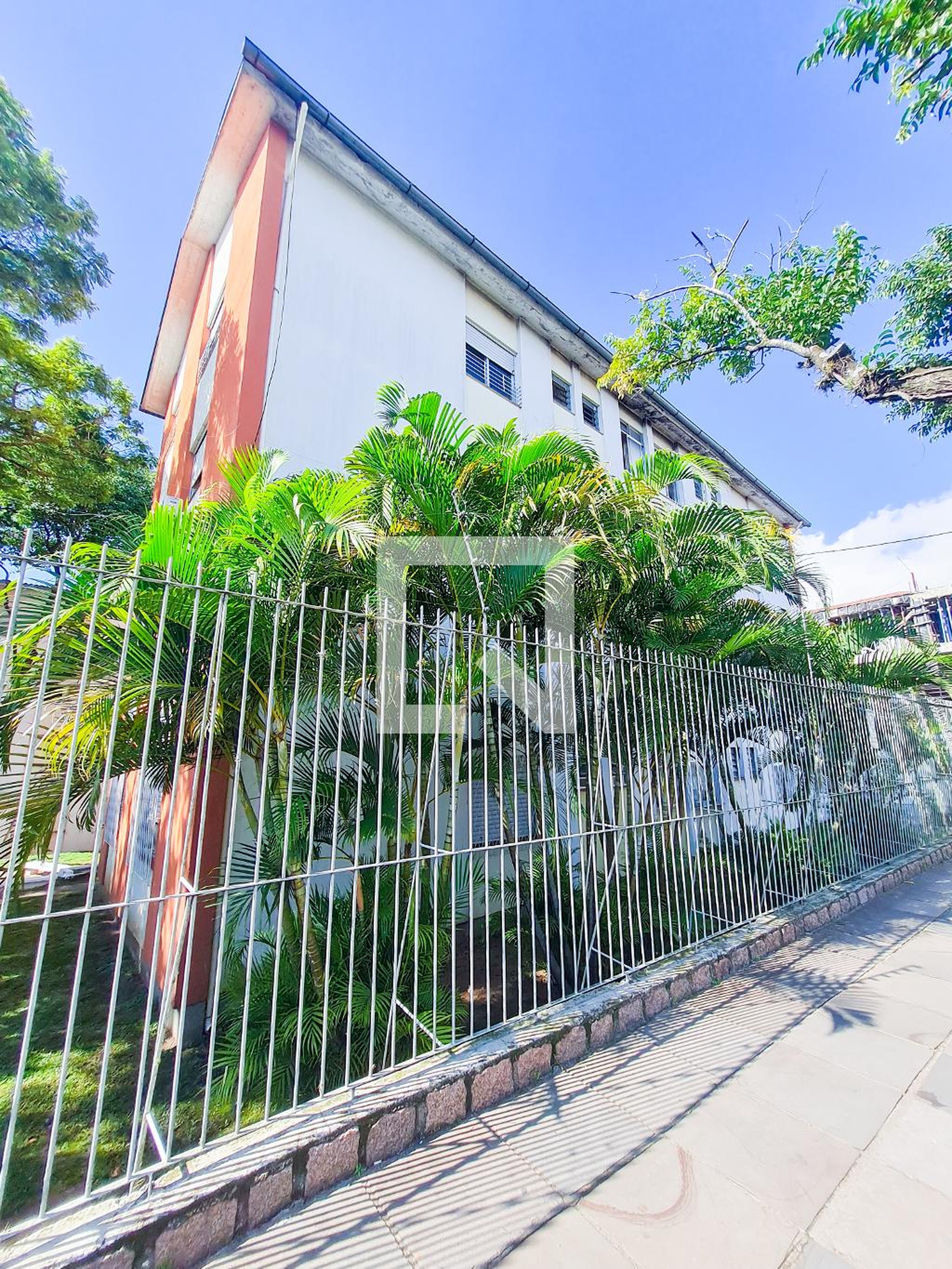 Fachada do condominio Condomínio Plinio Brasil Milano