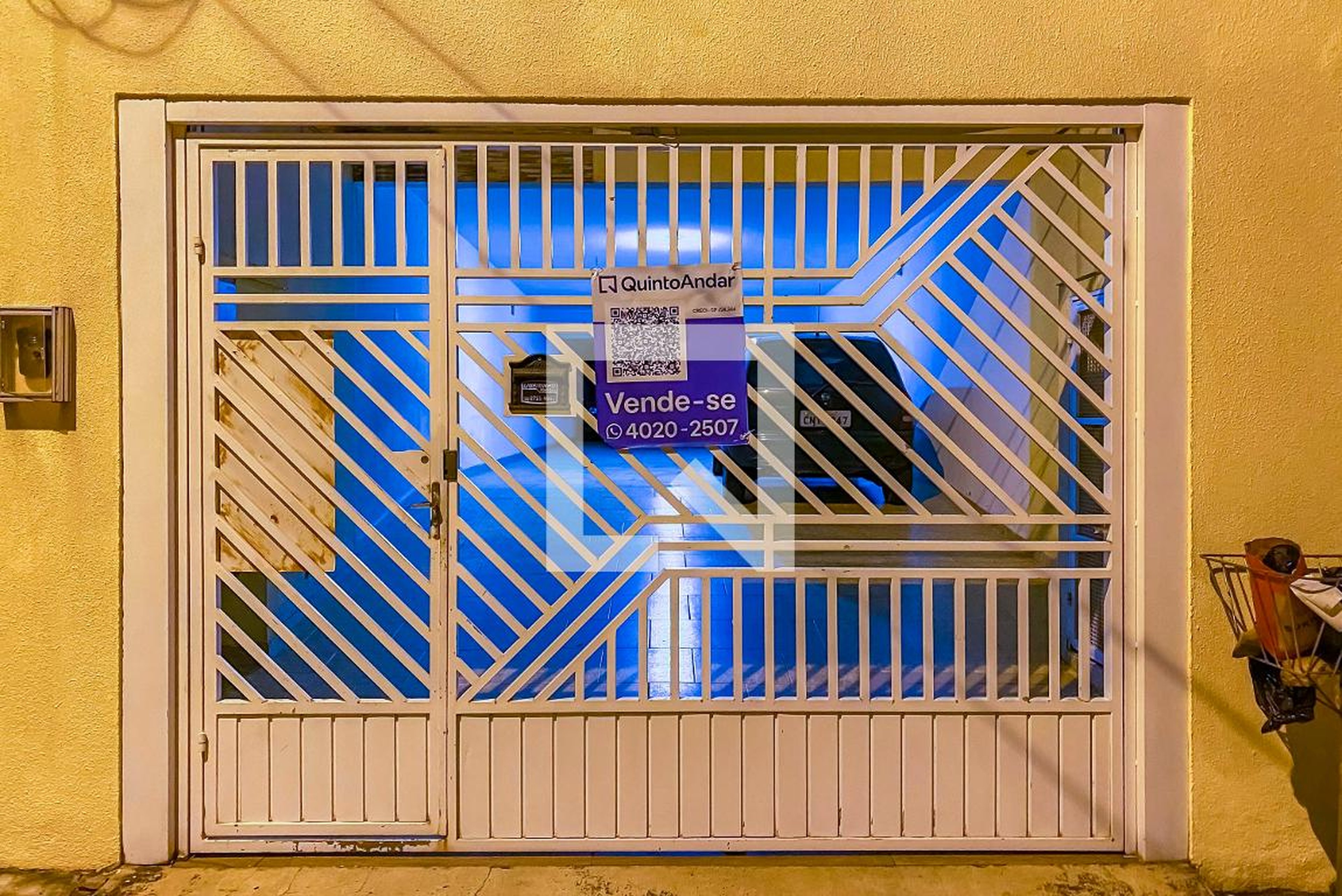 Fachada Condomínio em Rua Evangelista de Souza, 528