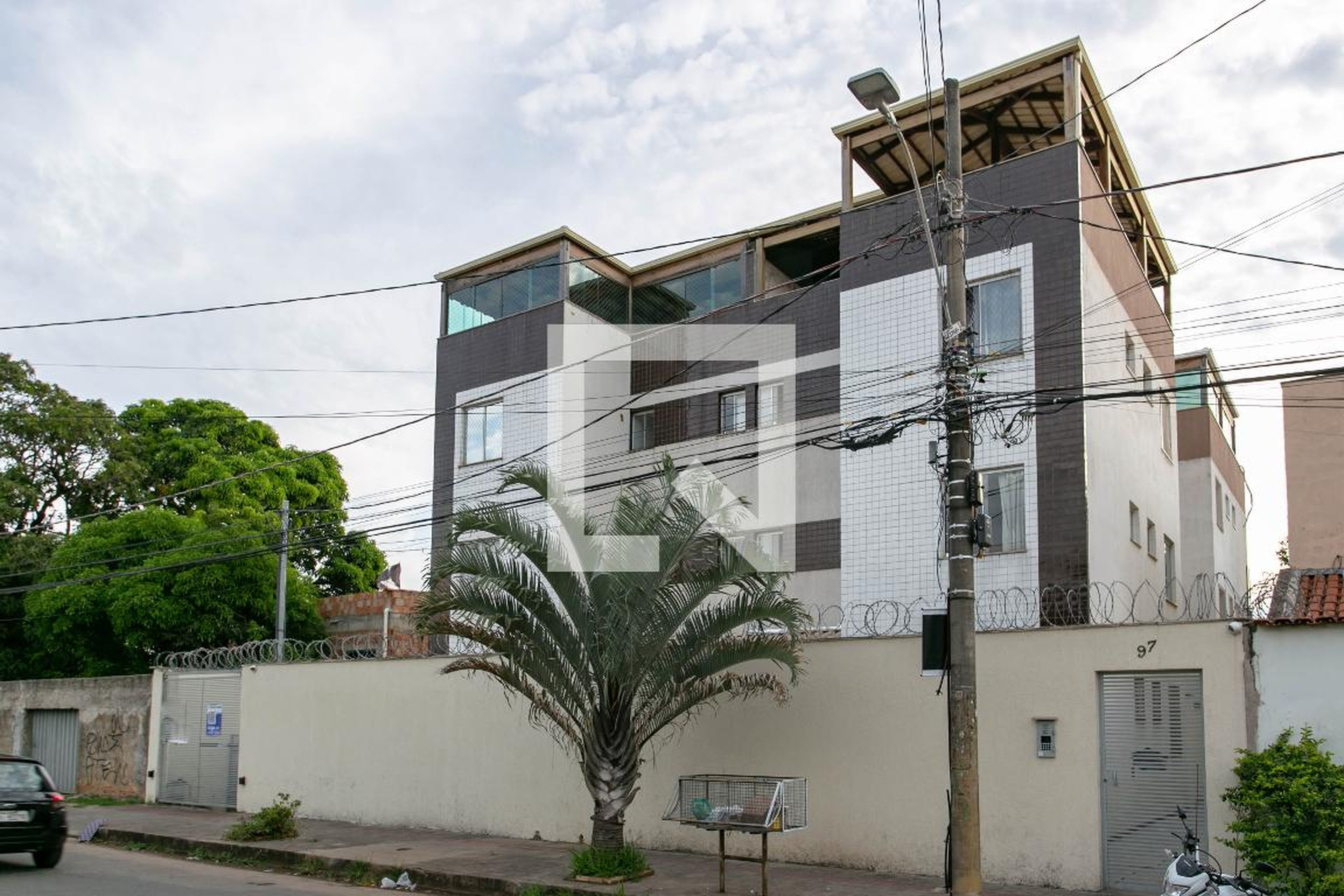 Fachada Condomínio em Rua Curimatan, 97