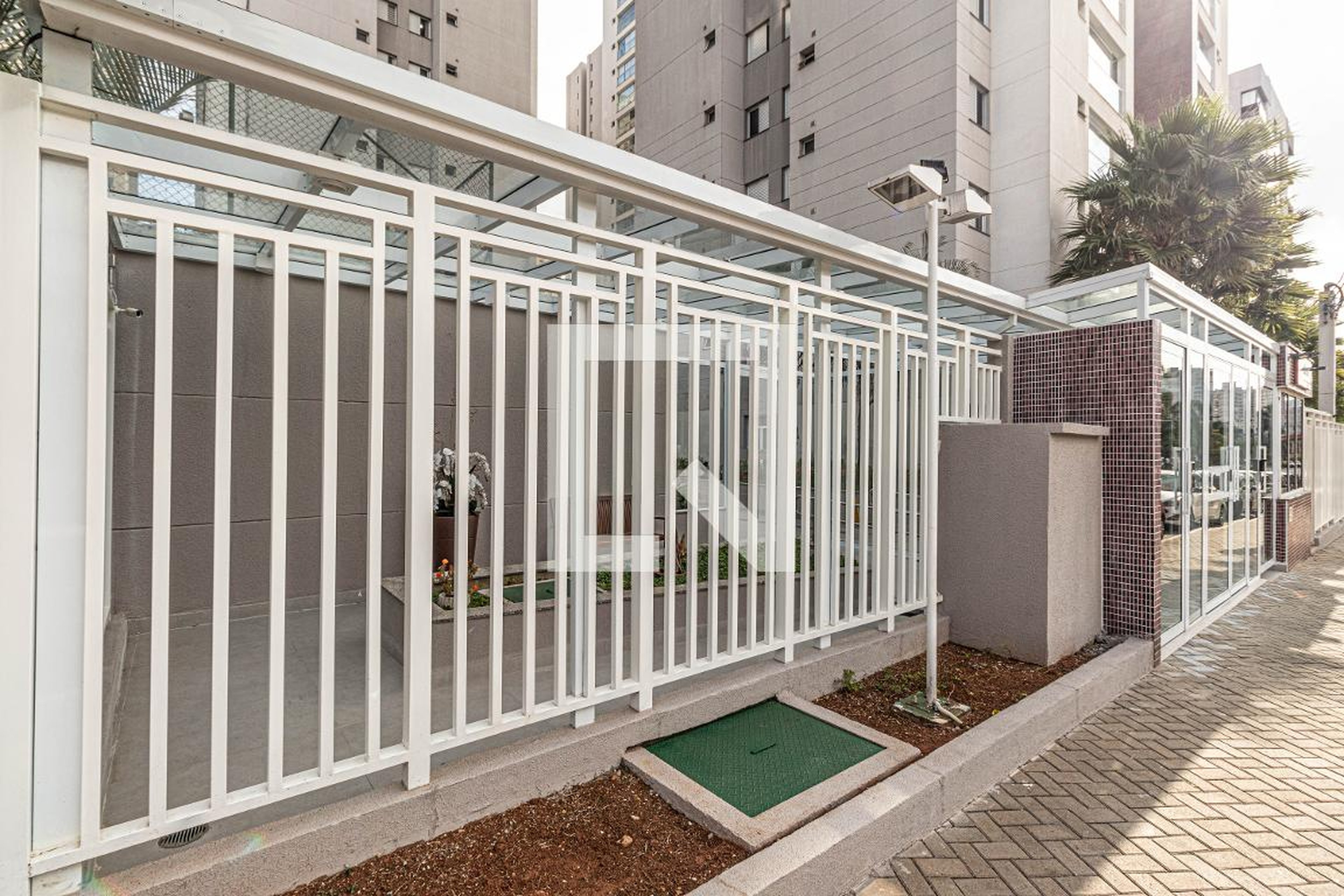 Fachada do Condomínio Condomínio K Home