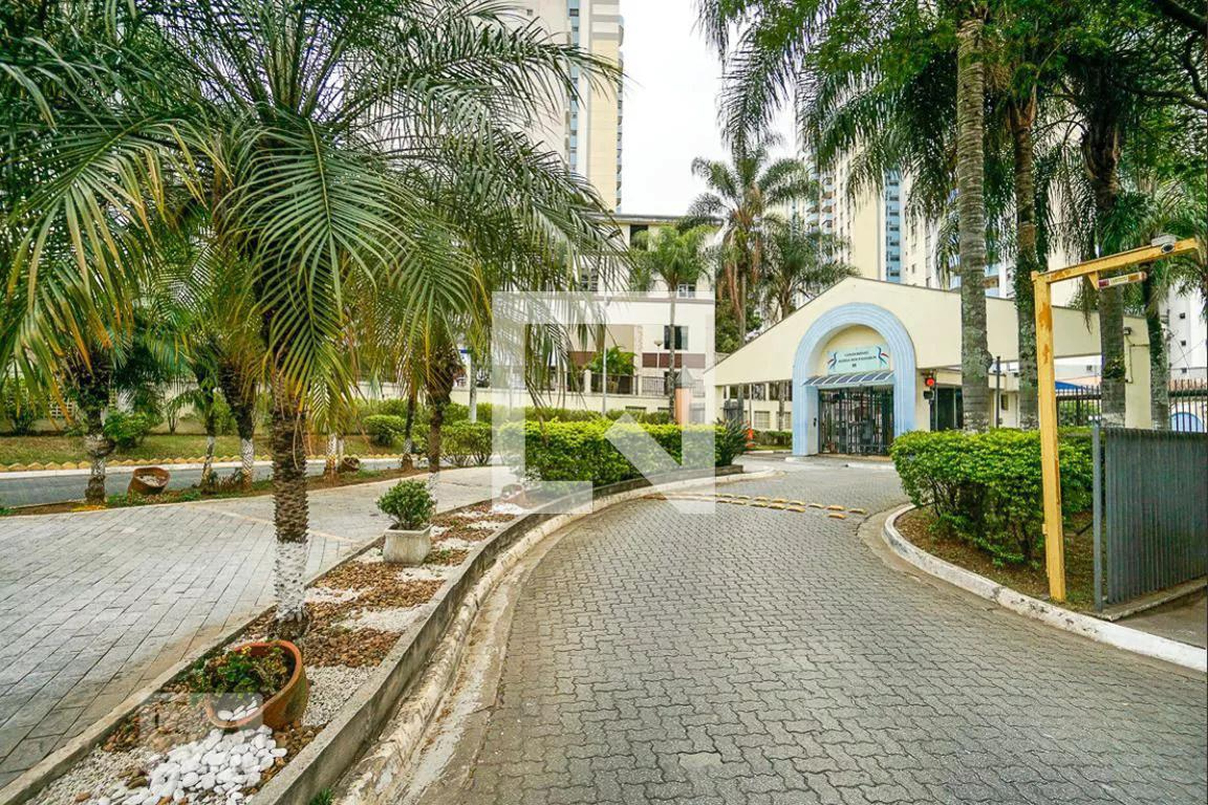 Fachada do Condomínio Condomínio Aldeia dos Pássaros