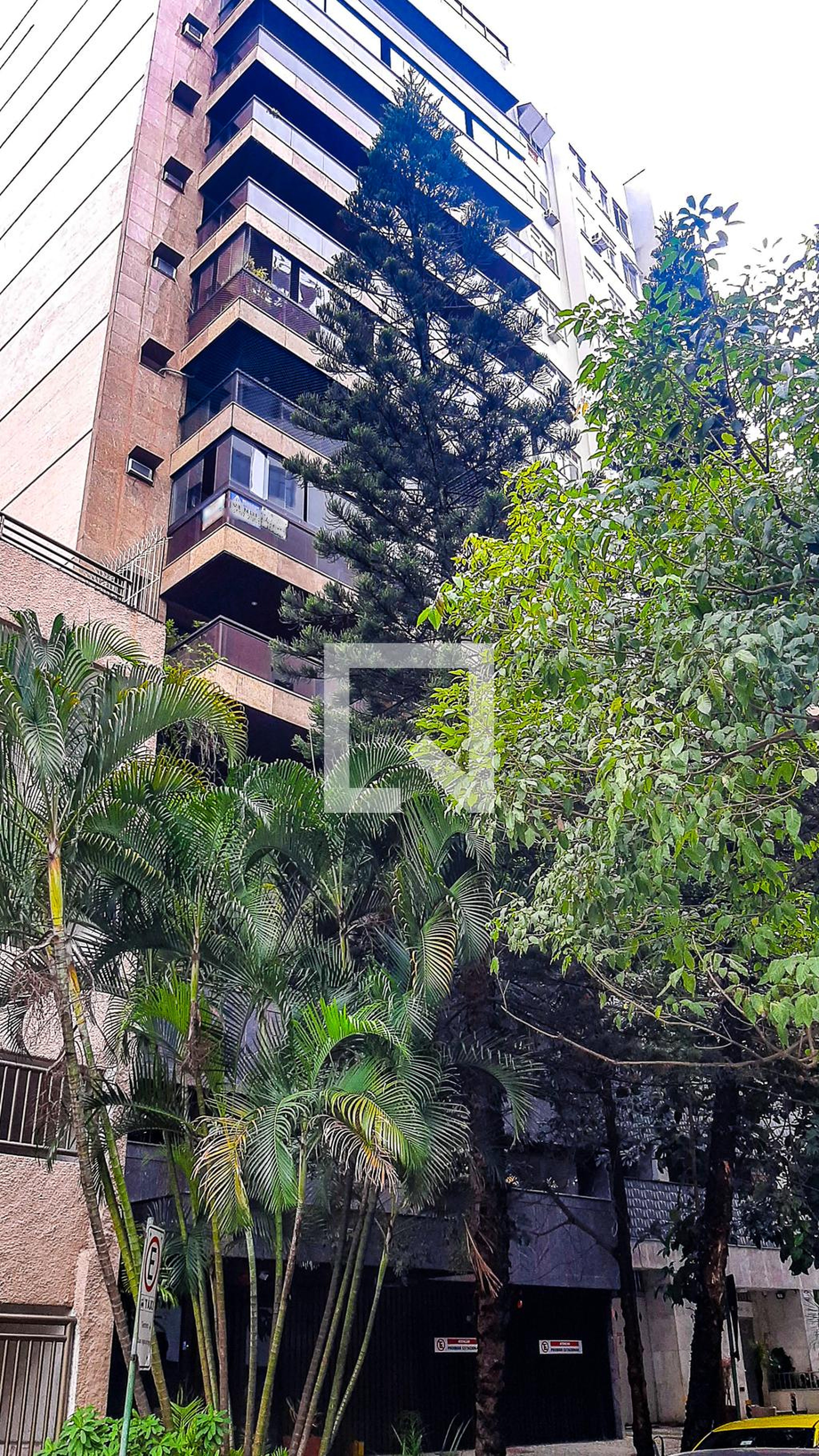 Fachada Edifício Maria Francisca Alves