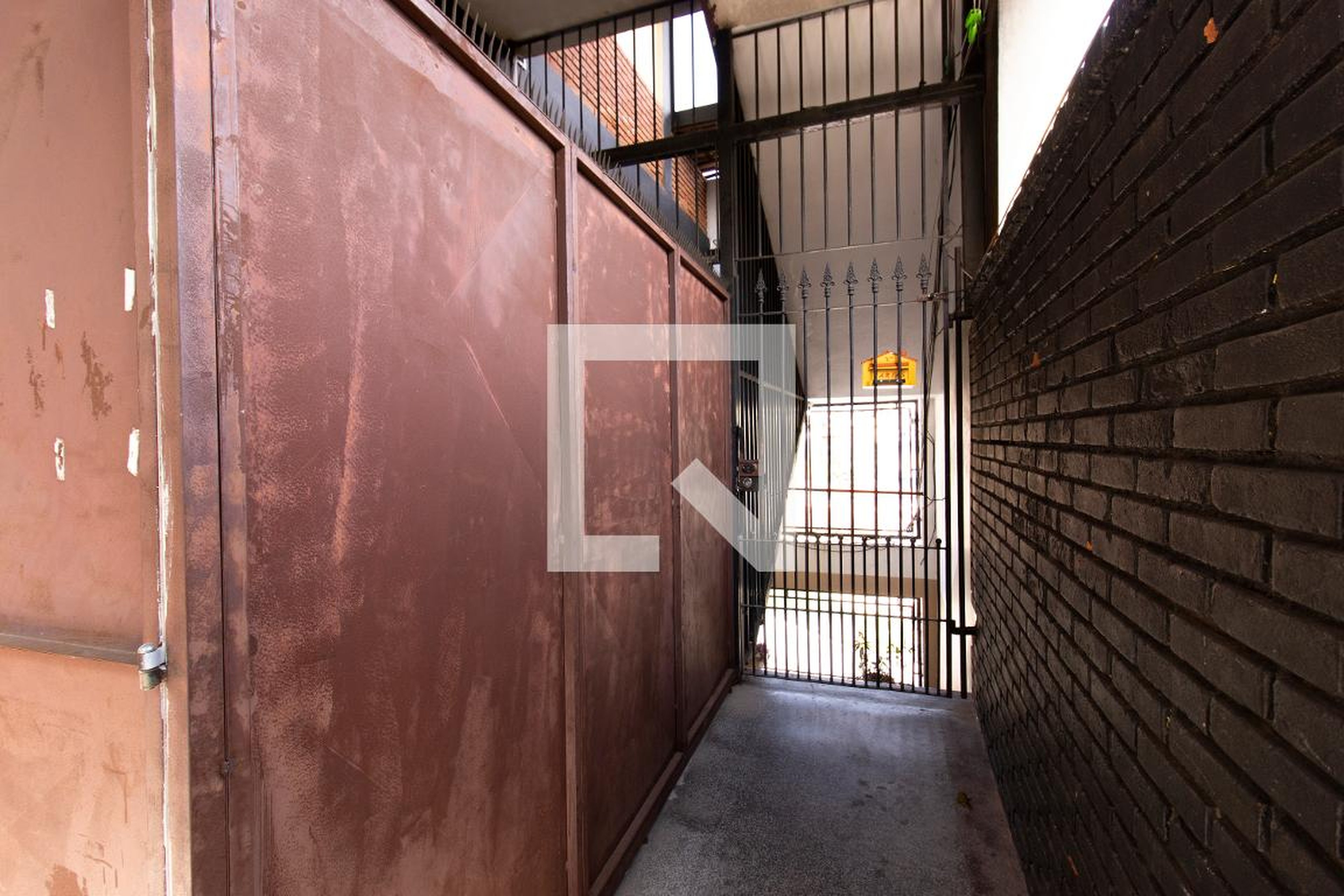 Fachada do Prédio Condomínio em Rua Maria Salina Romeu, 388