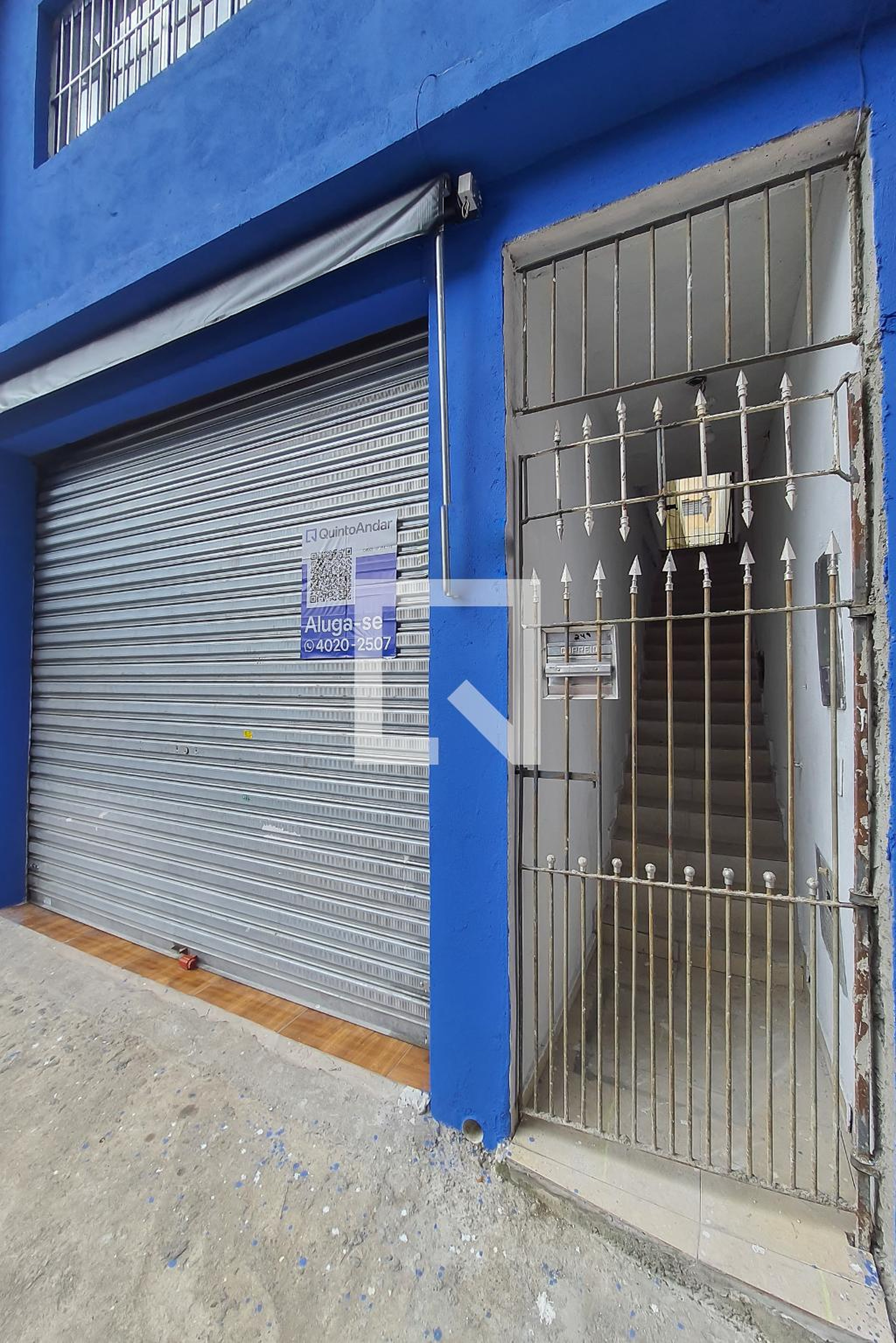 Fachada Condomínio em Rua da Bica, 249