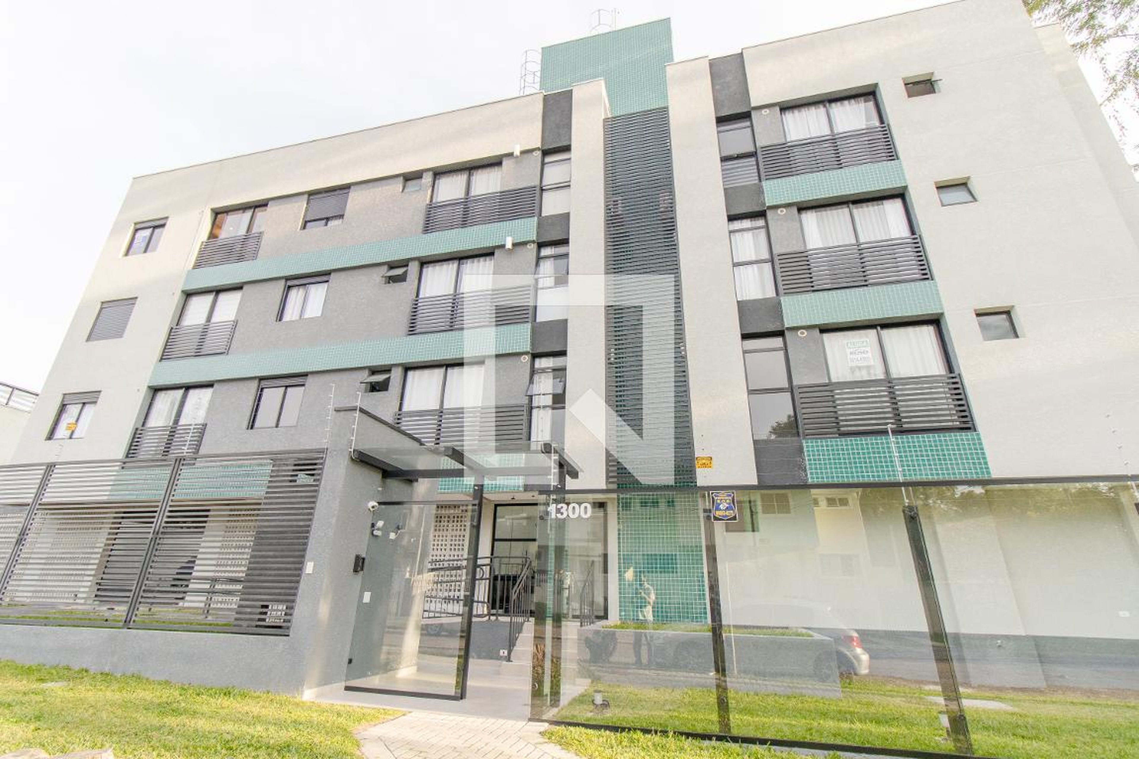 Fachada do Condomínio Condomínio em Rua Santo Amaro, 673