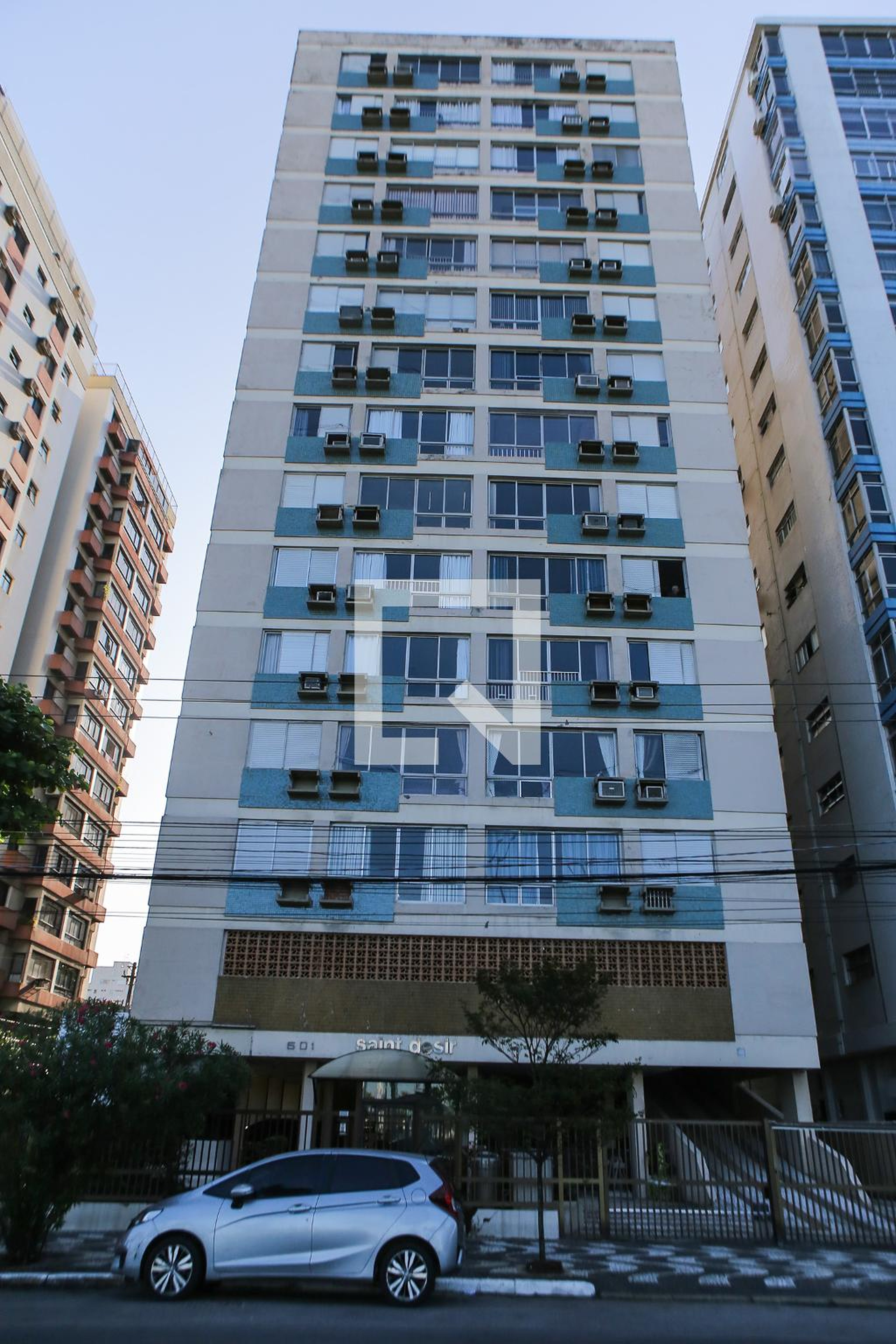 Fachada Condomínio Saint Desir