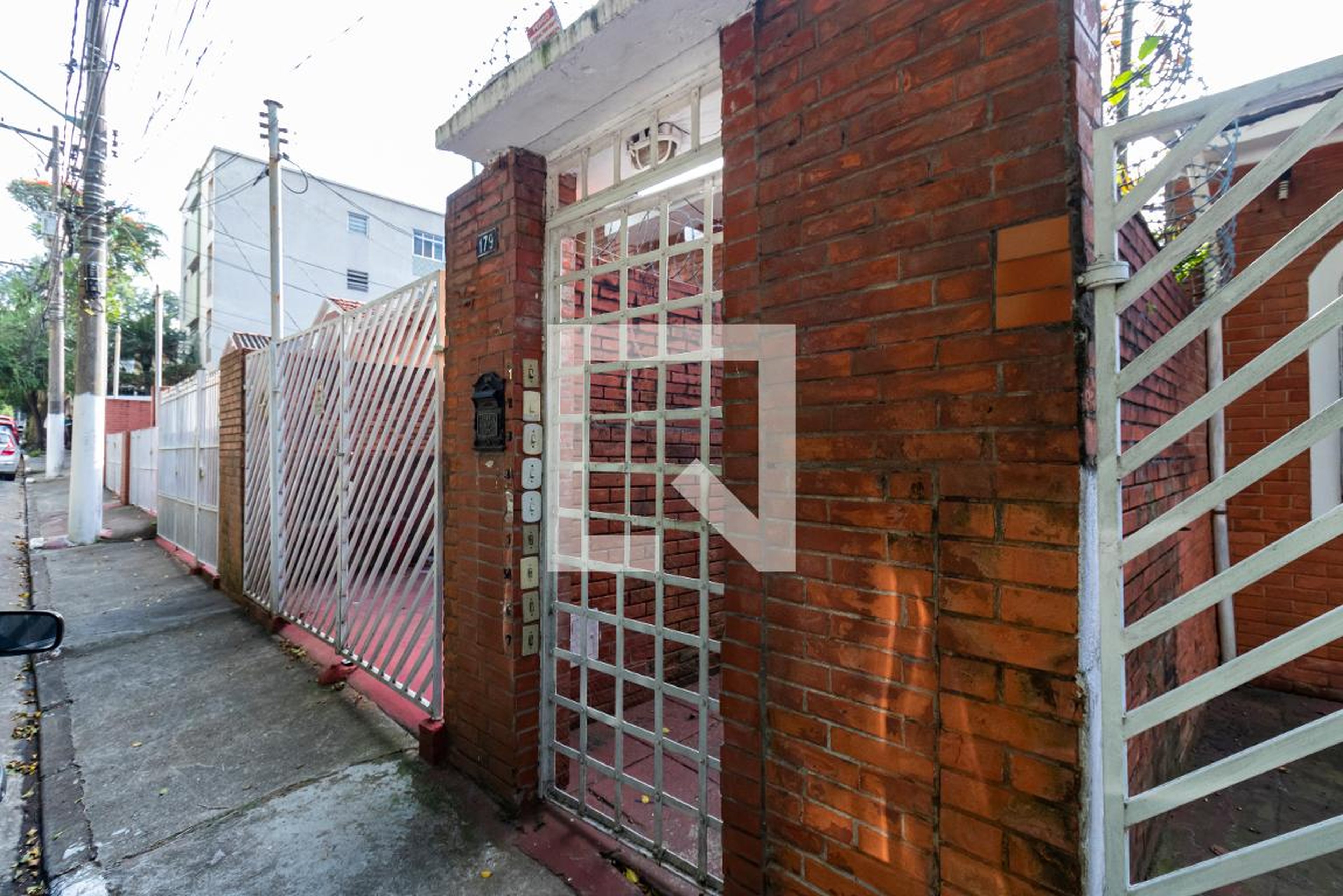 Fachada Condomínio em Rua Sargento José Spessoto, 179