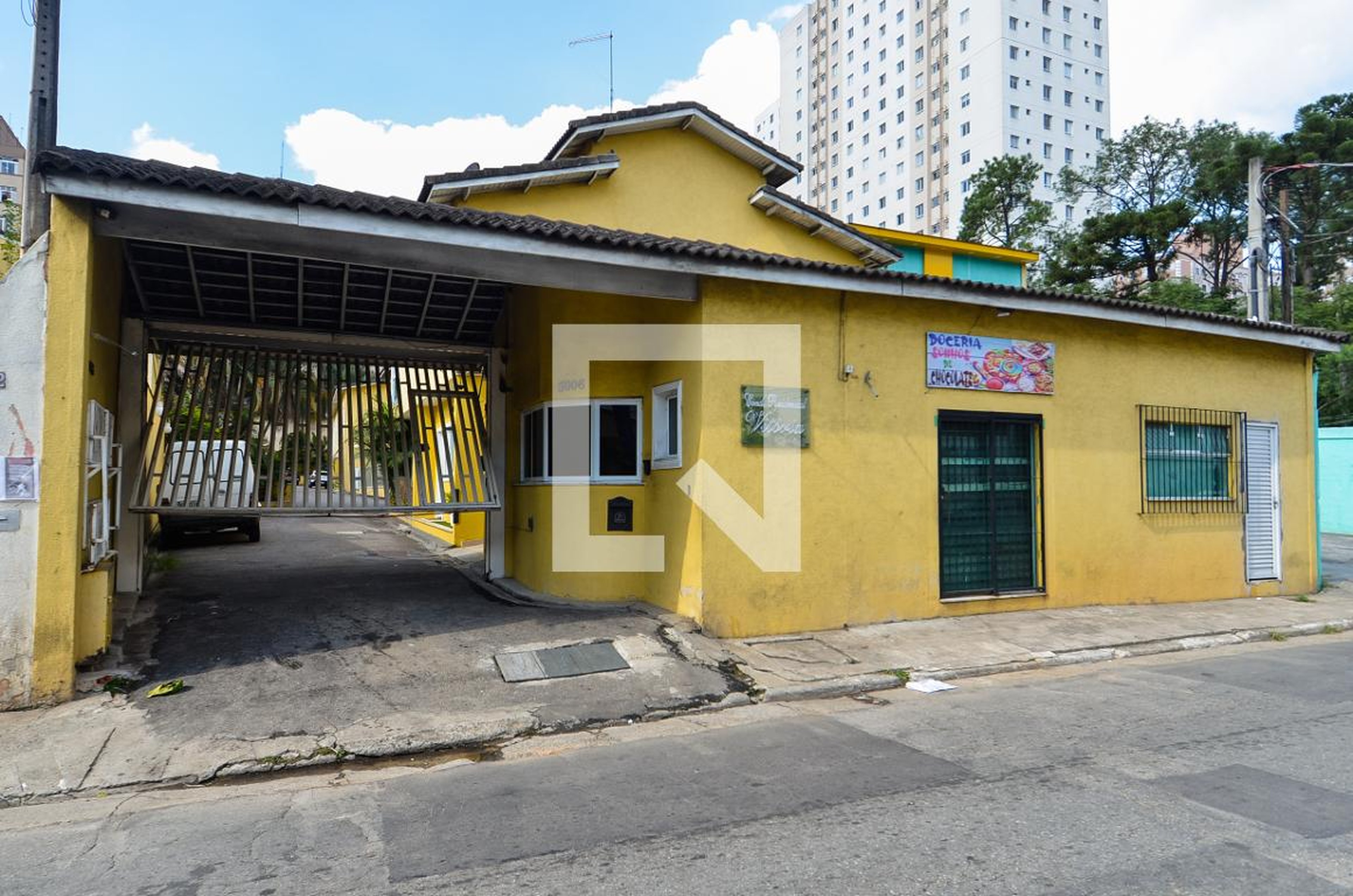 Fachada do Condomínio Condomínio em Avenida Salgado Filho, 3006