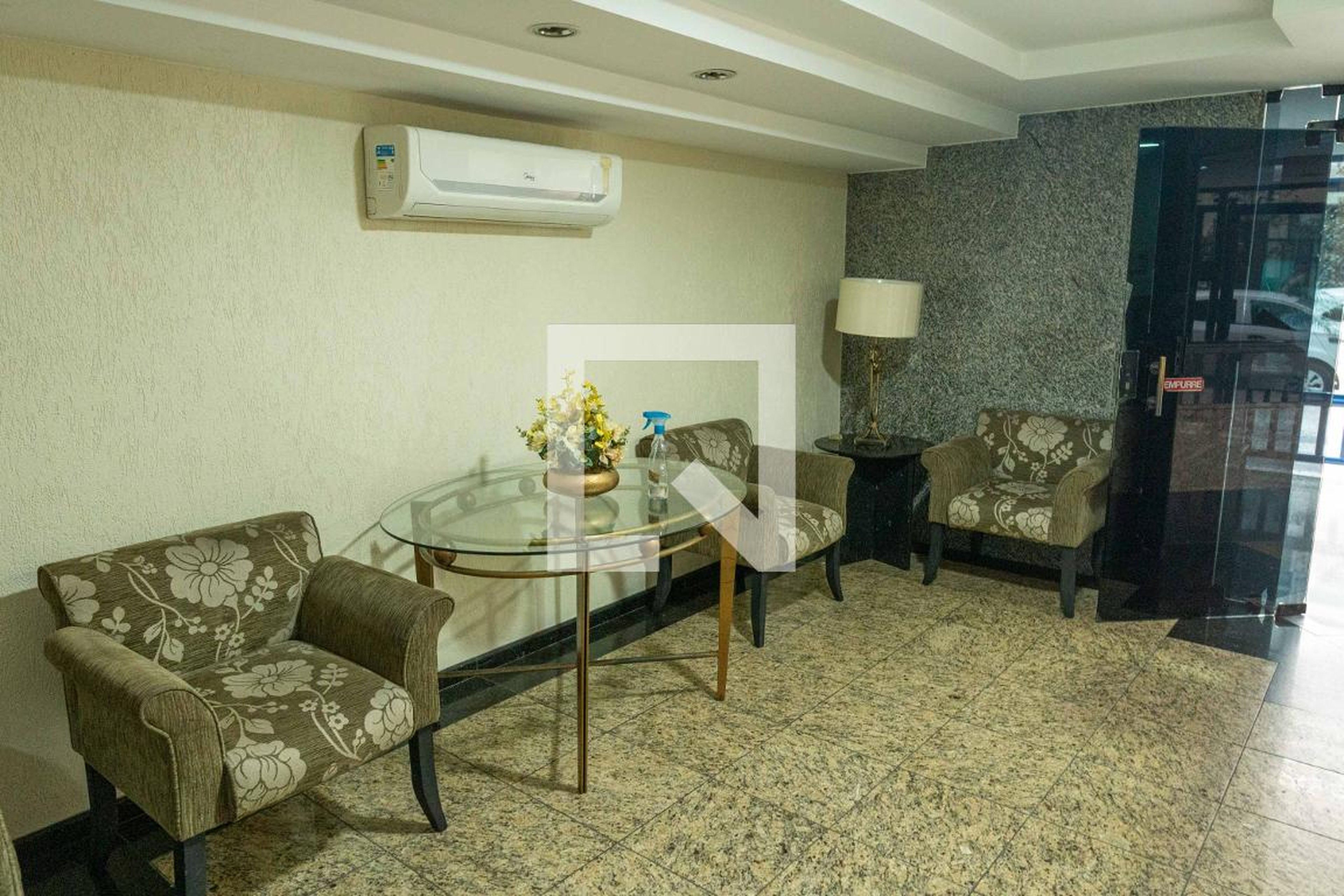 Hall - Prédio Residencial Buarque