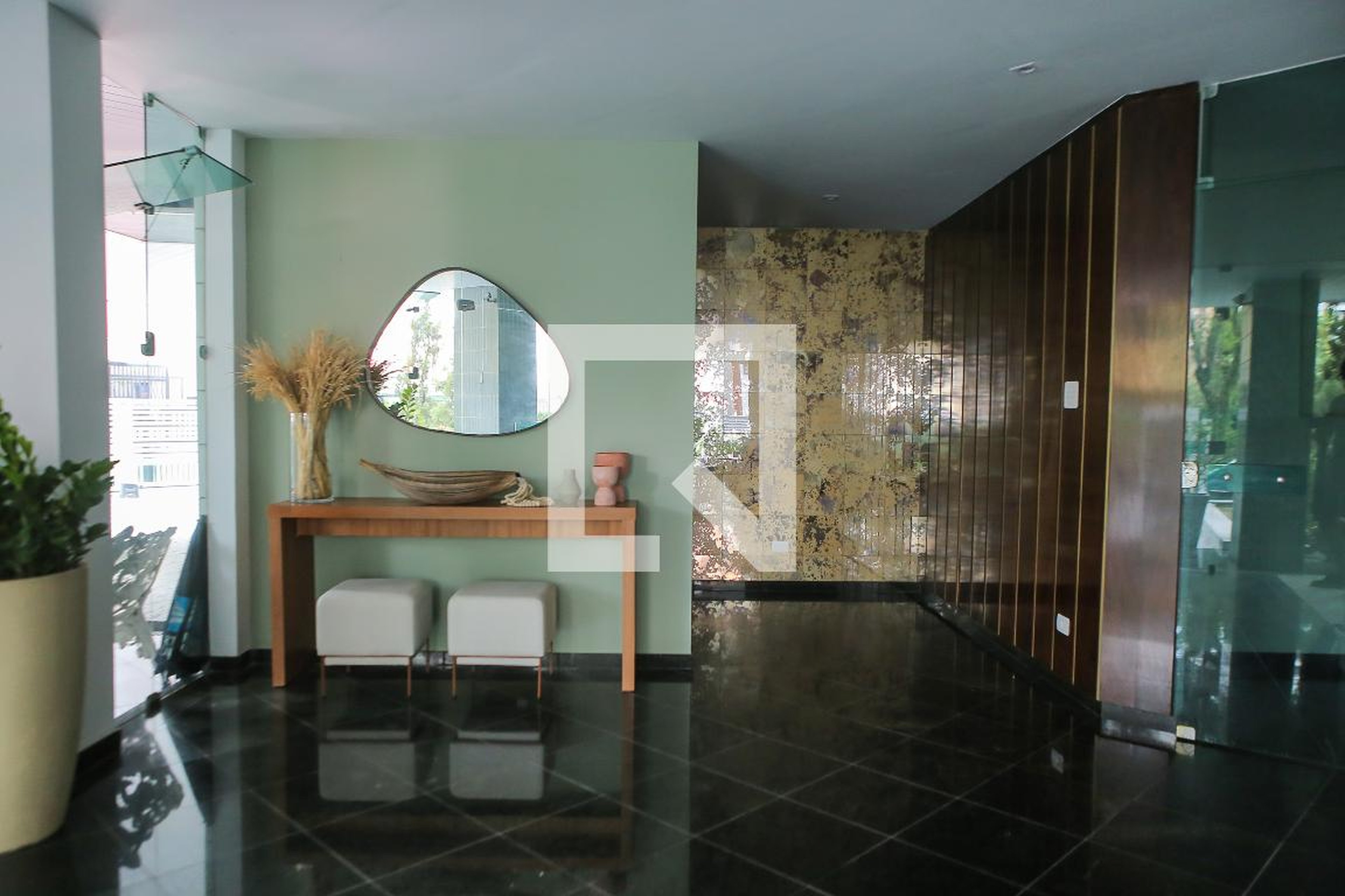 Hall de entrada - Flamboyant