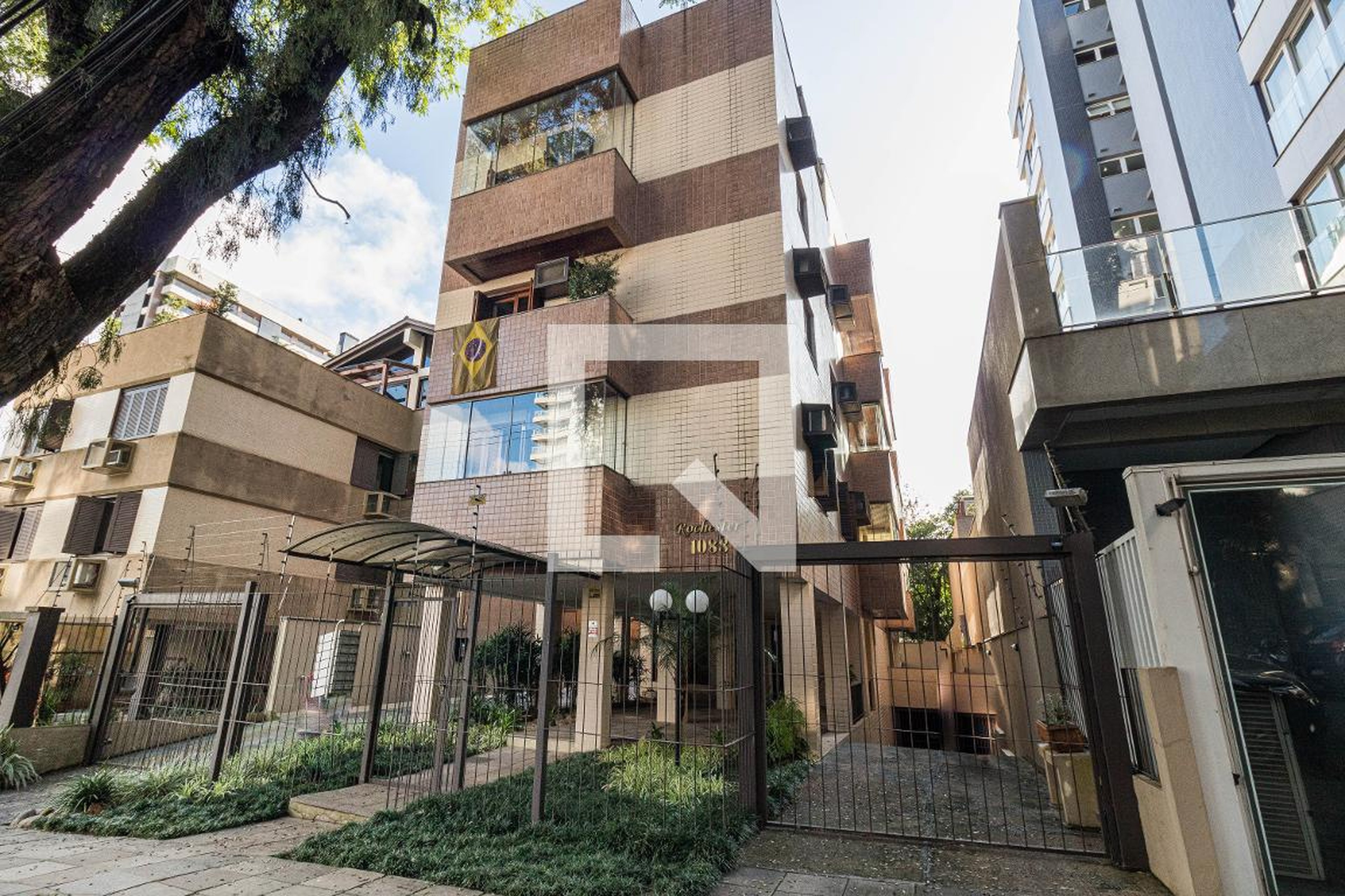 Fachada do Prédio Condomínio em Avenida Lageado, 1088