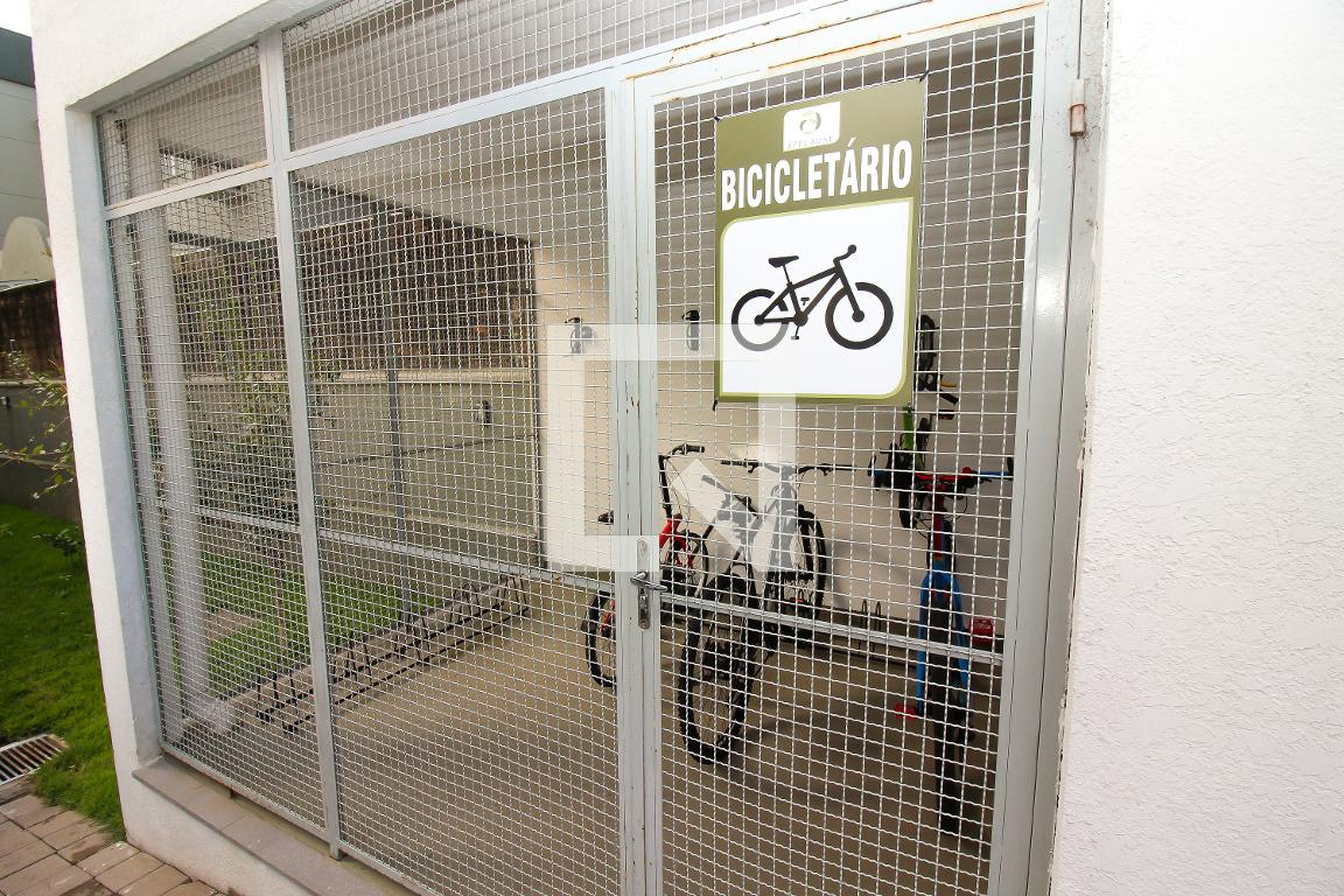 Bicicletário - Aplausos