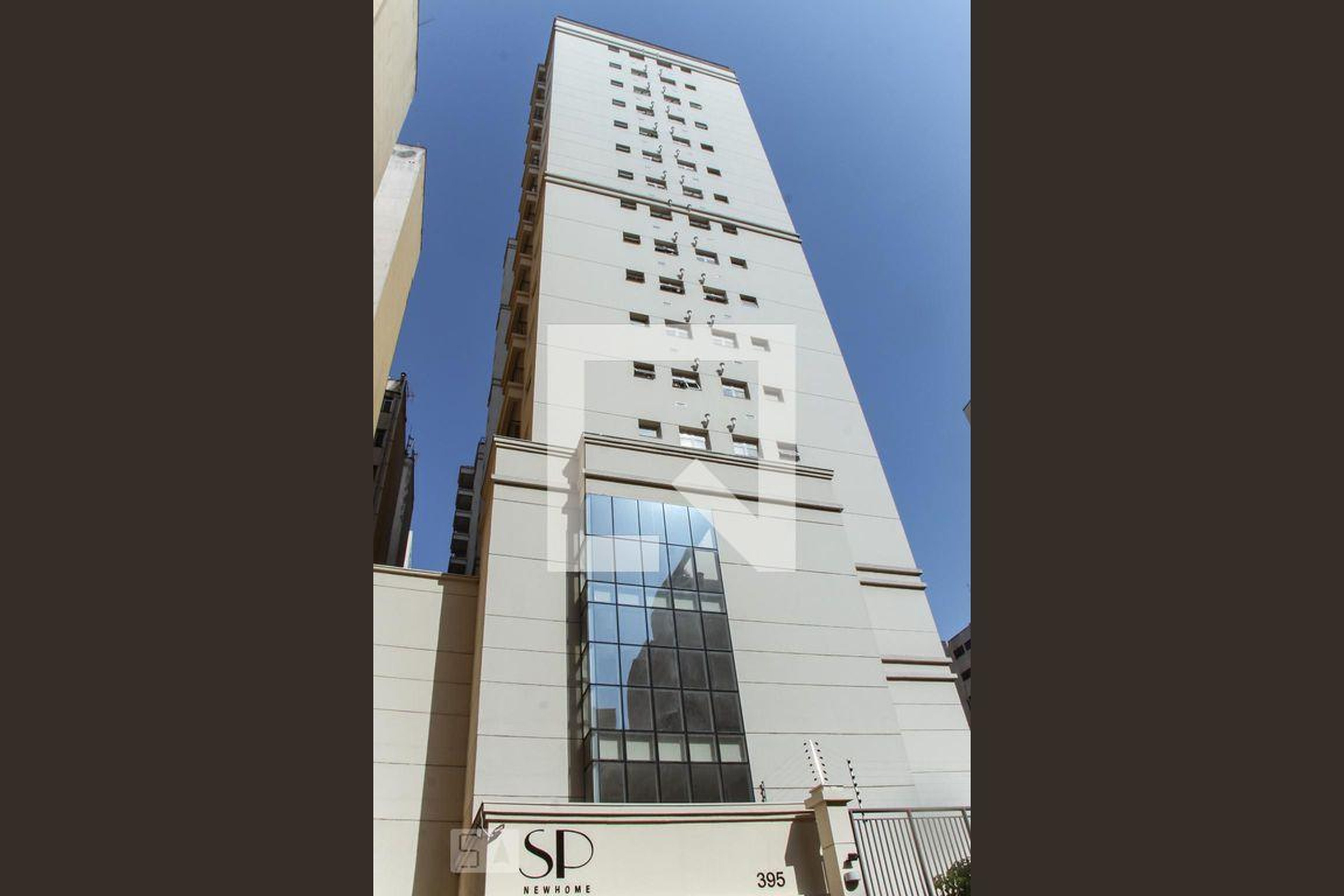 Fachada Condomínio em Rua Sete de Abril, 440