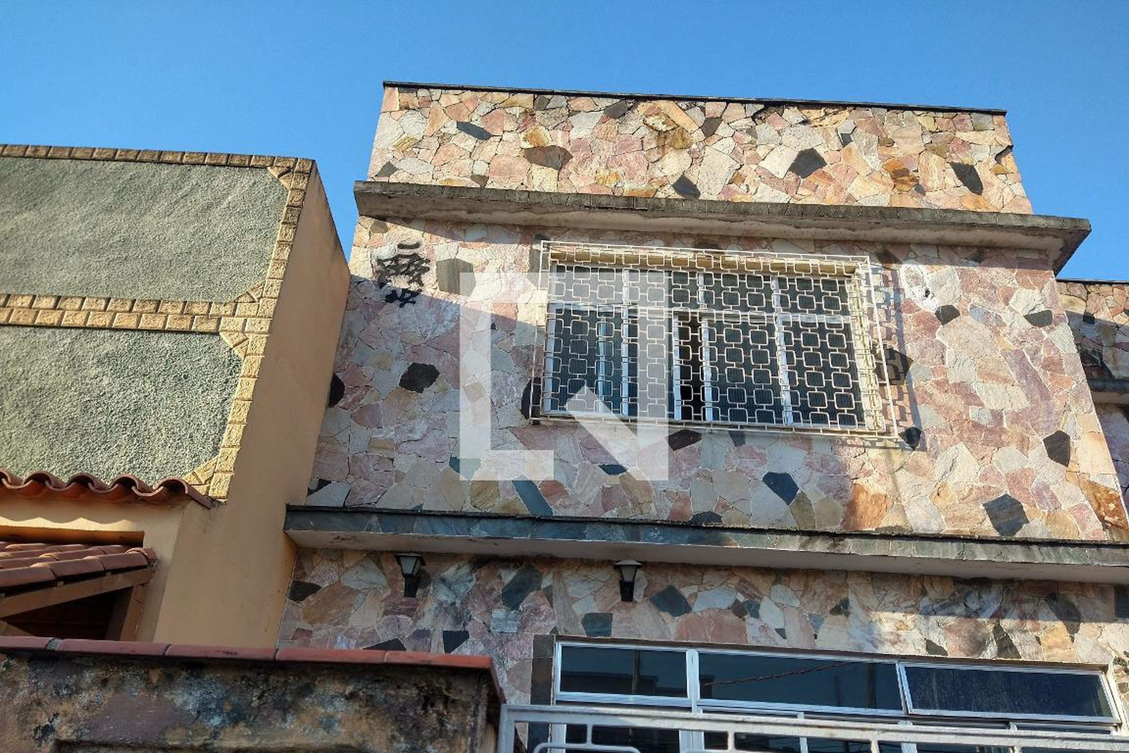 Fachada do Prédio Condomínio em Rua Arquimedes Memória, 236