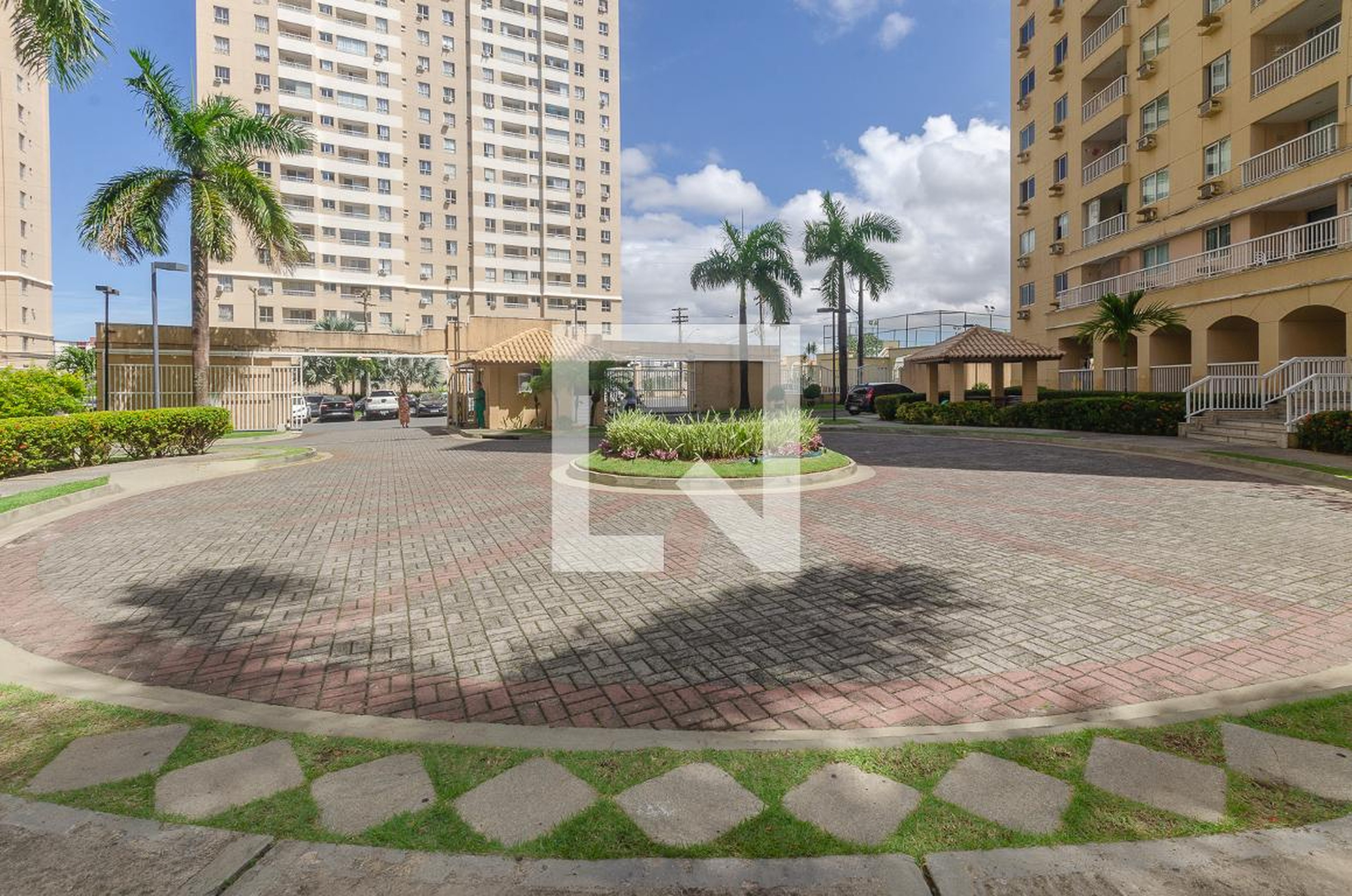 Entrada Condomínio Vivai