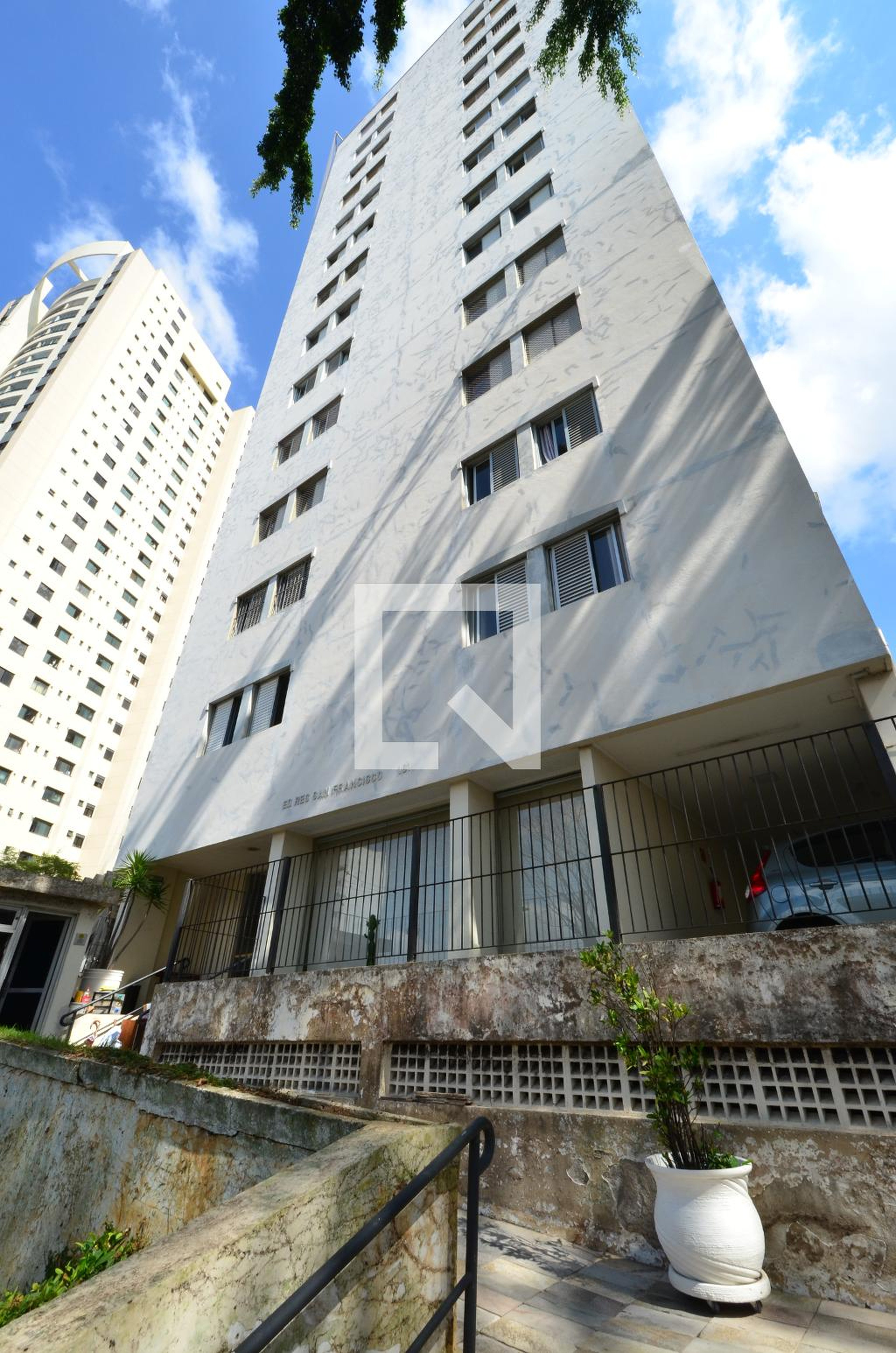 Fachada do Prédio Condomínio San Francisco
