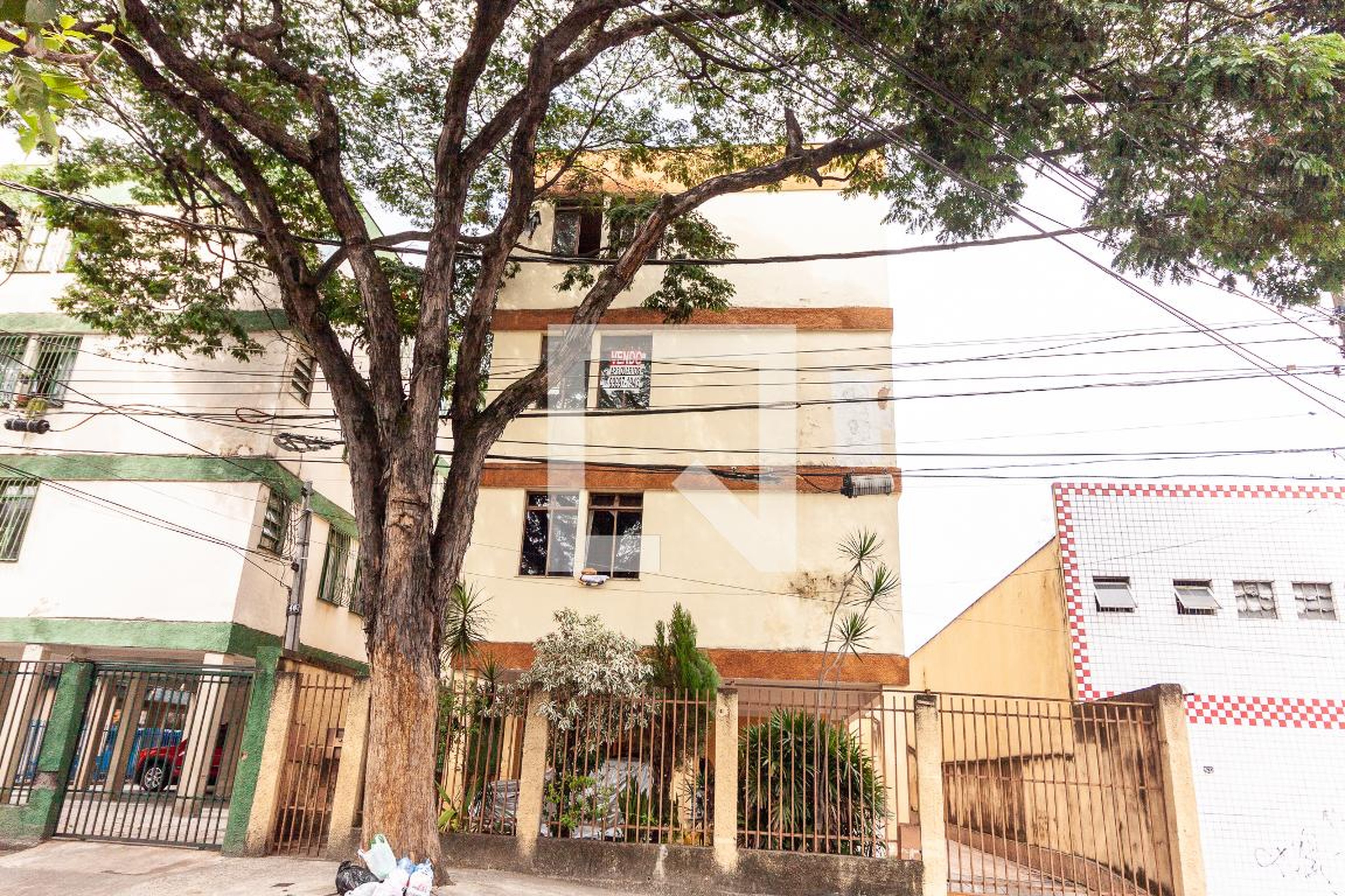 Fachada do Prédio Condomínio em Rua das Gabirobas, 46