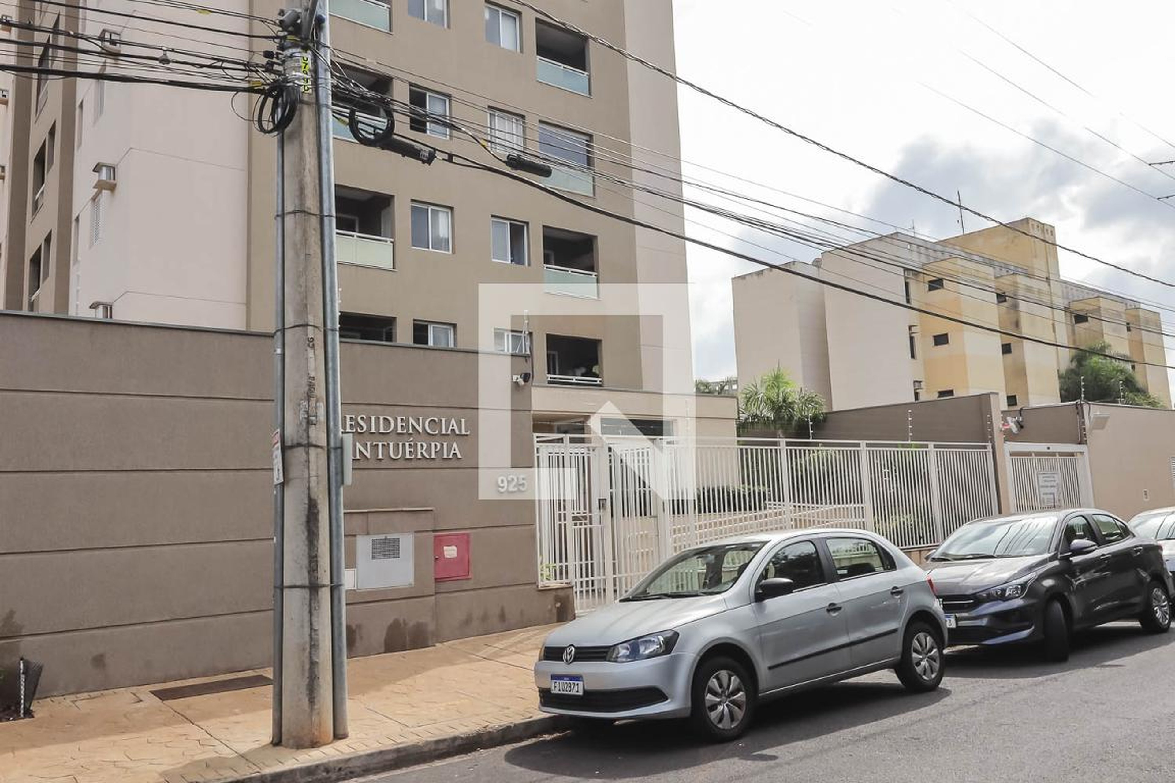 Fachada Condomínio em Rua Marcos Markarian, 925