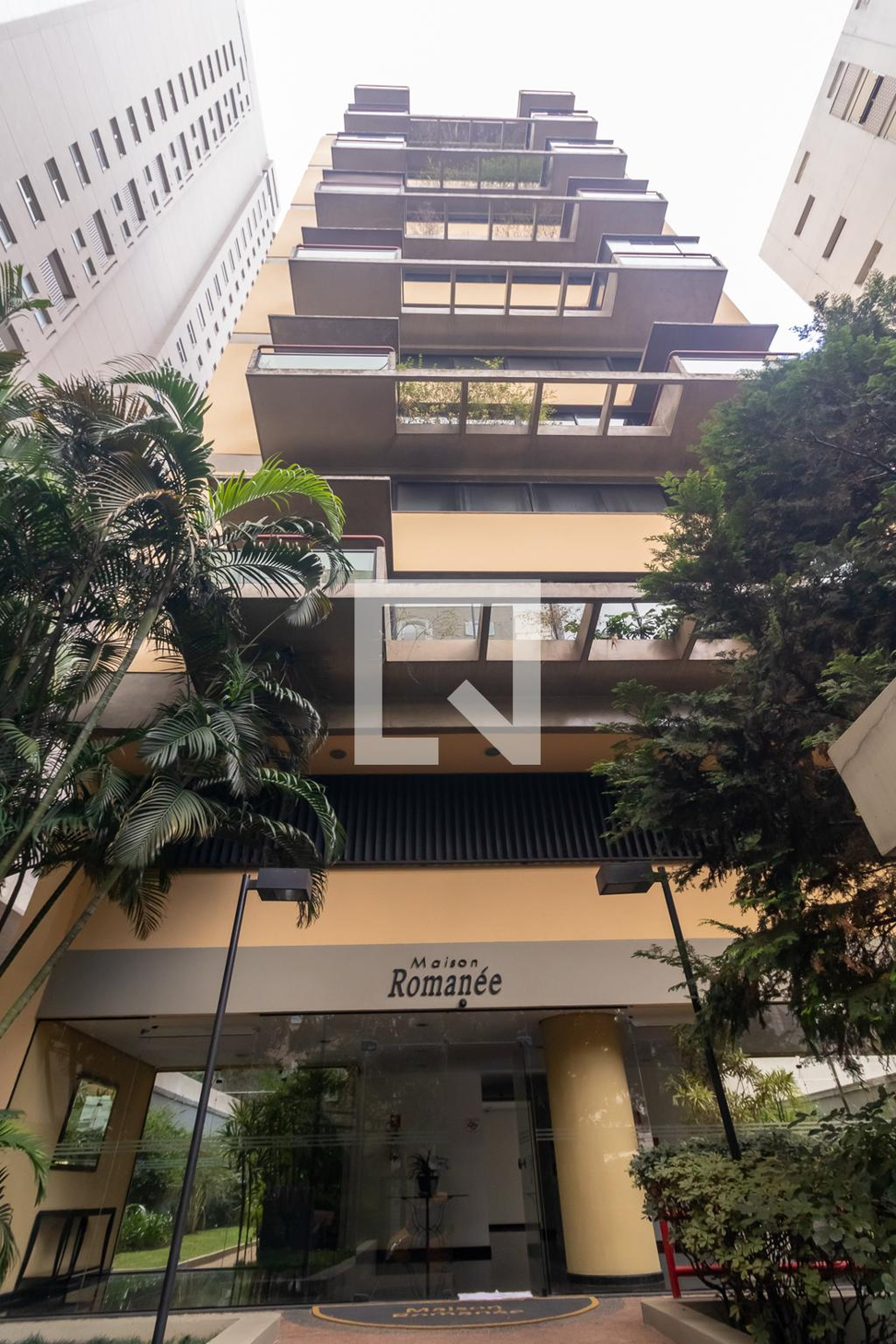 Fachada Condomínio Maison Romané