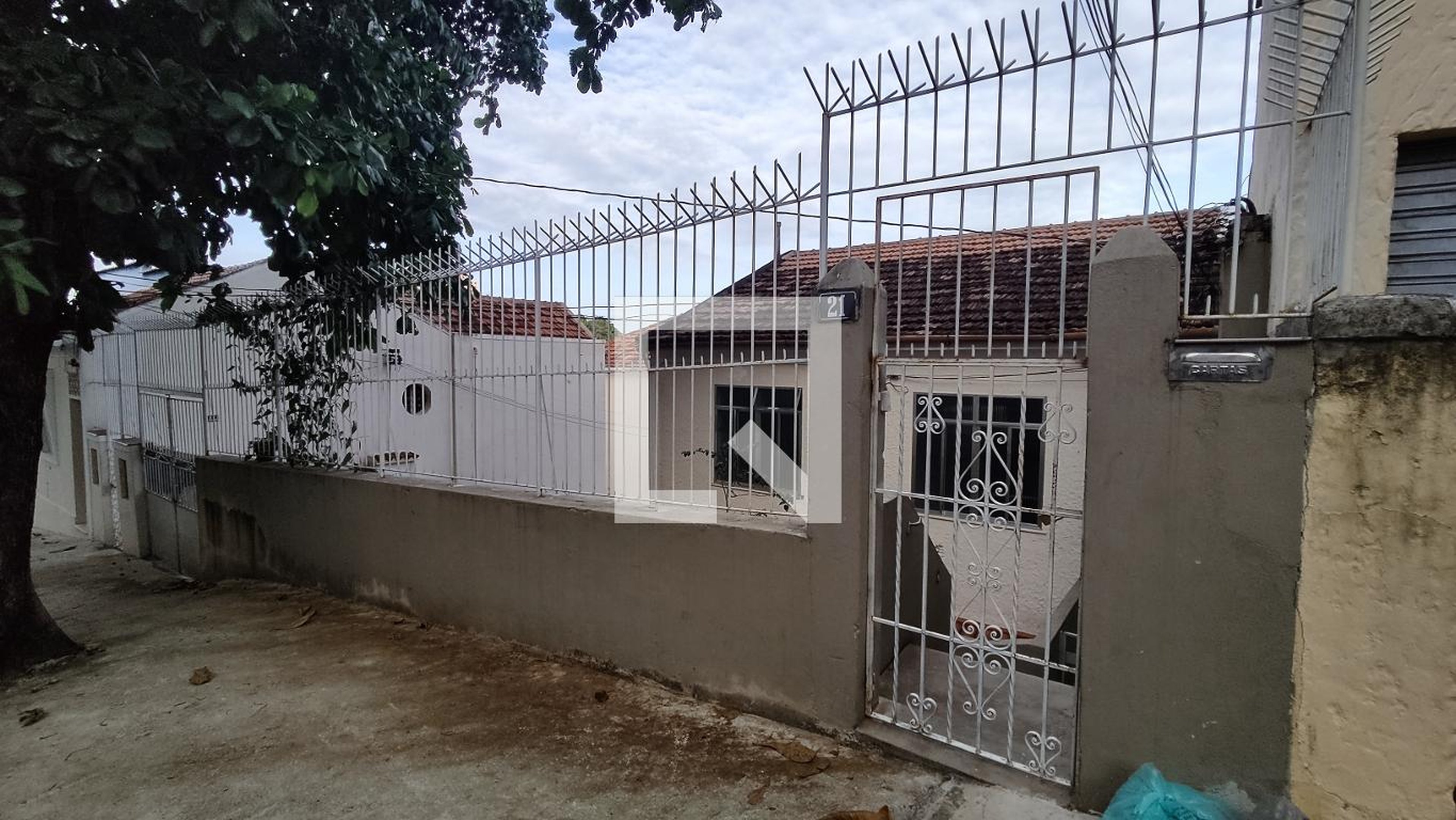 Fachada Condomínio em Rua Nogueira da Gama, 21