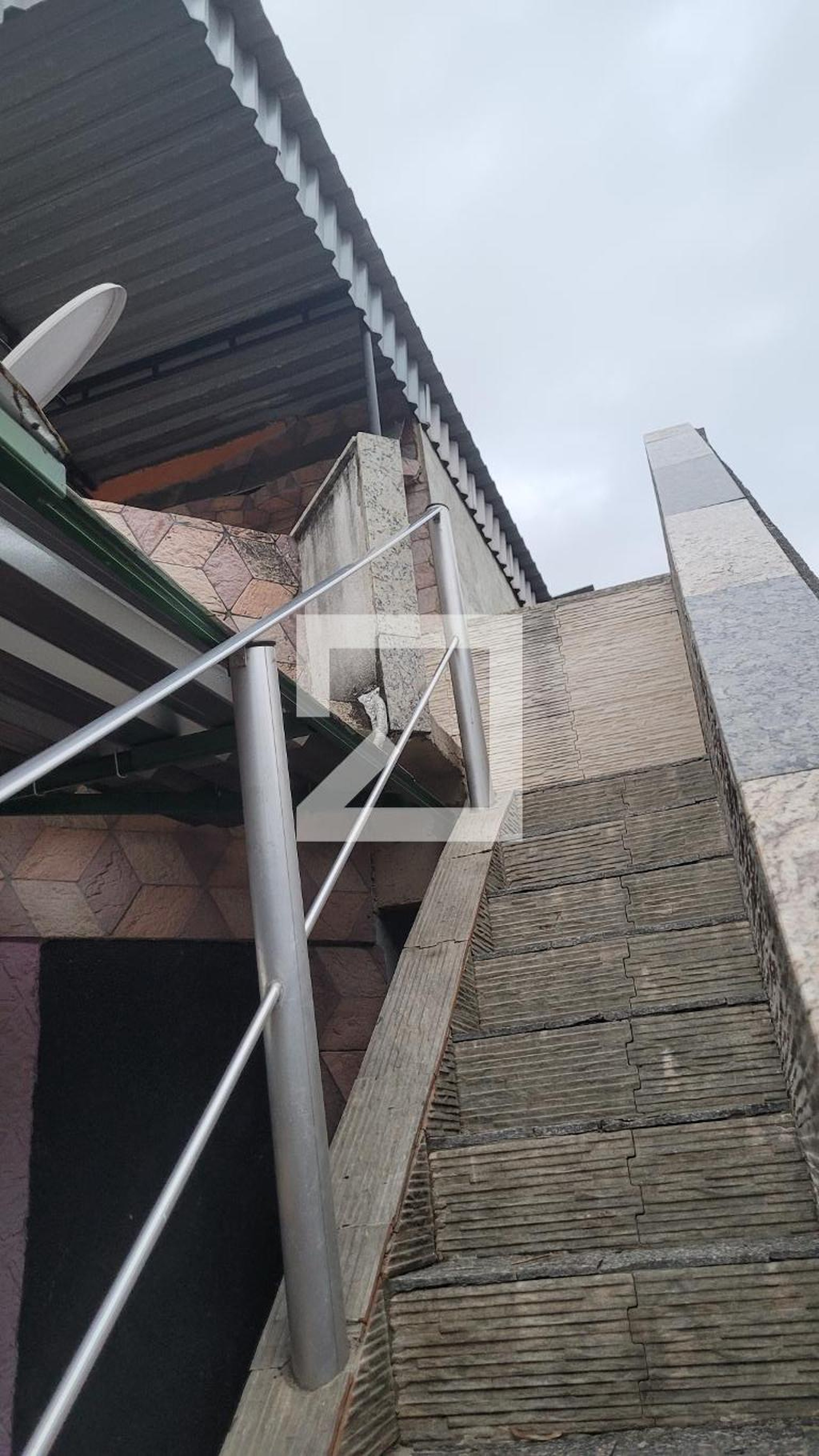 Fachada Condomínio em Rua Idume, 249