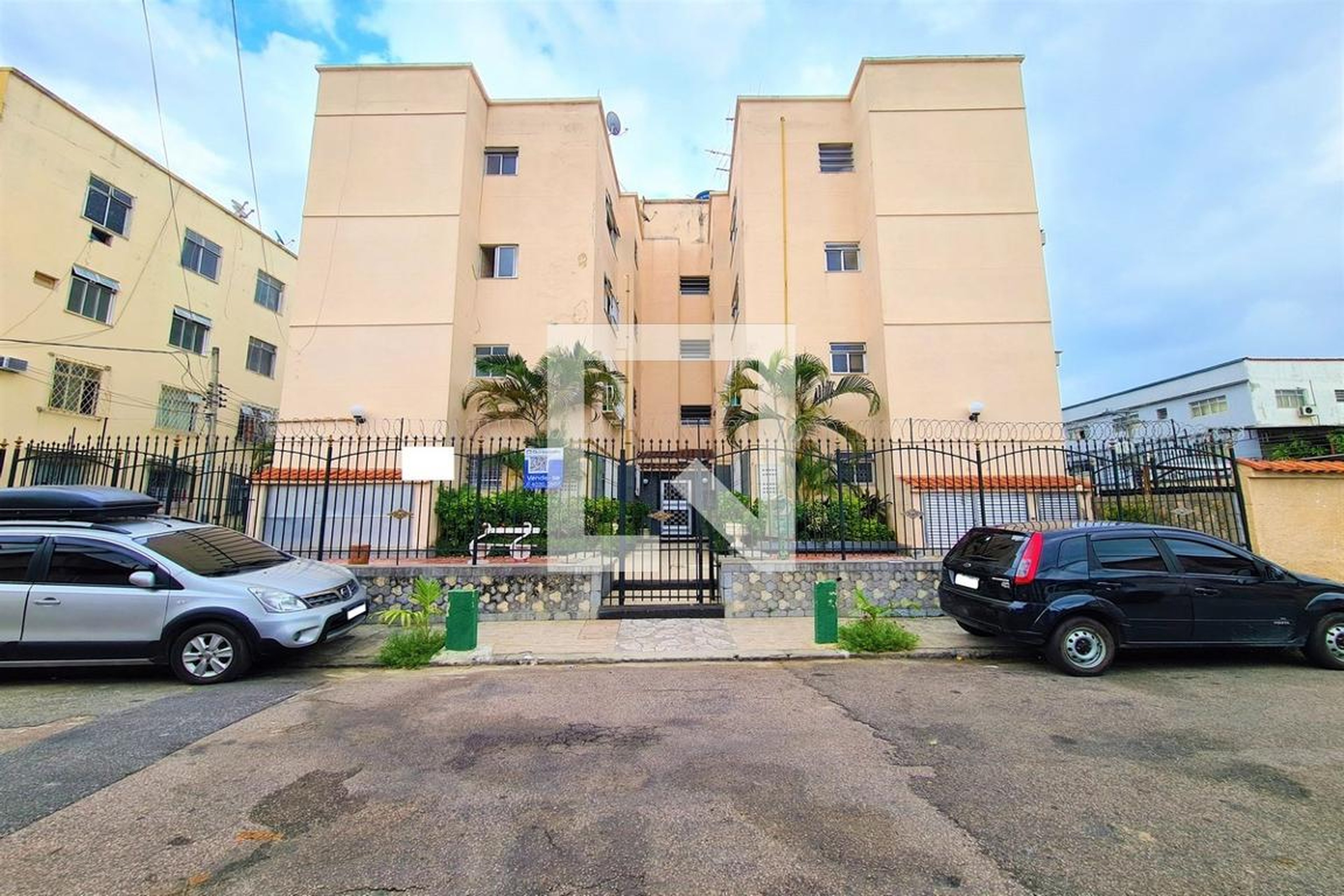 Fachada Condomínio em Rua Aguaraíba, 145